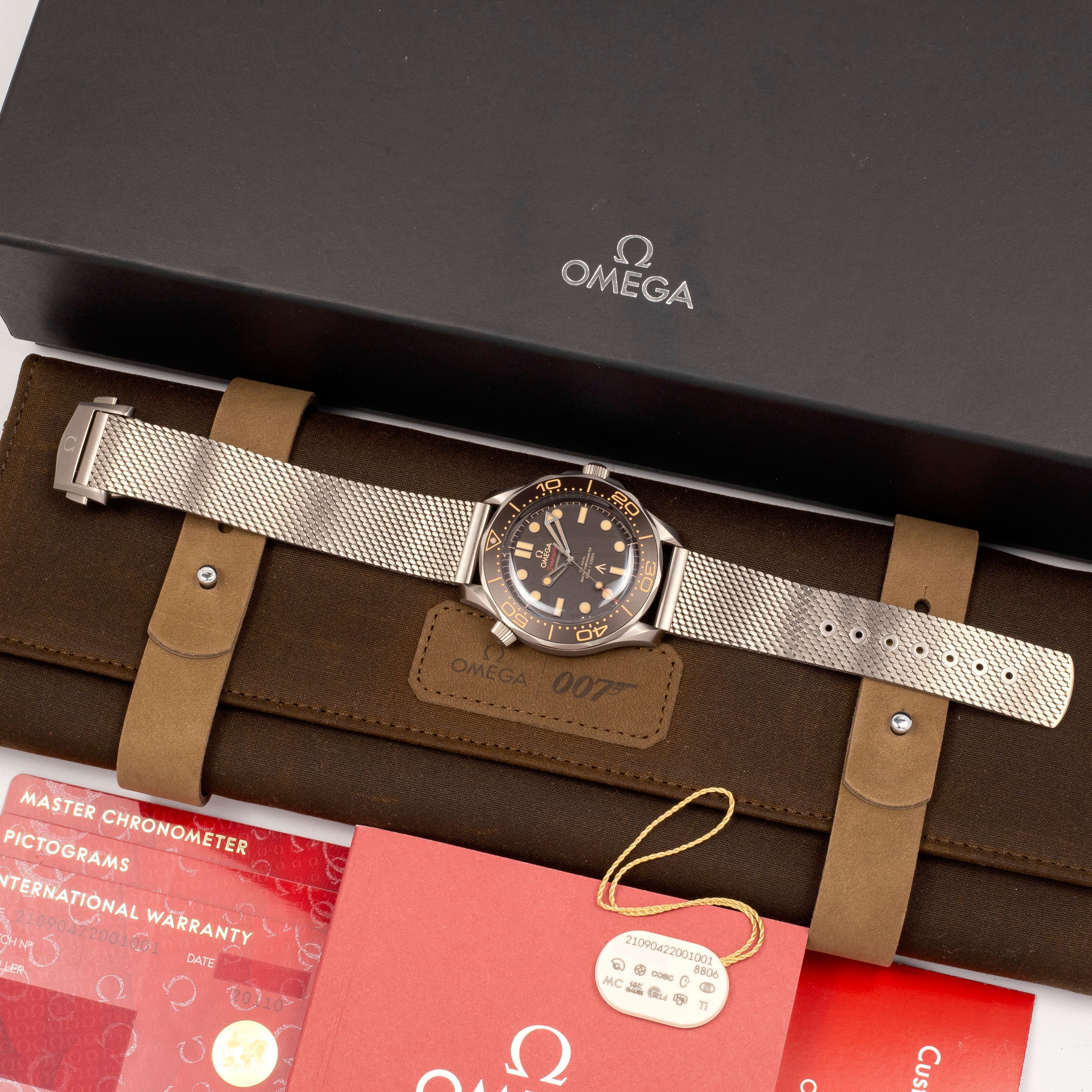 Omega Seamaster Diver 300m - James Bond Edition 210.90.42.20.01.001 Thumbnail 5