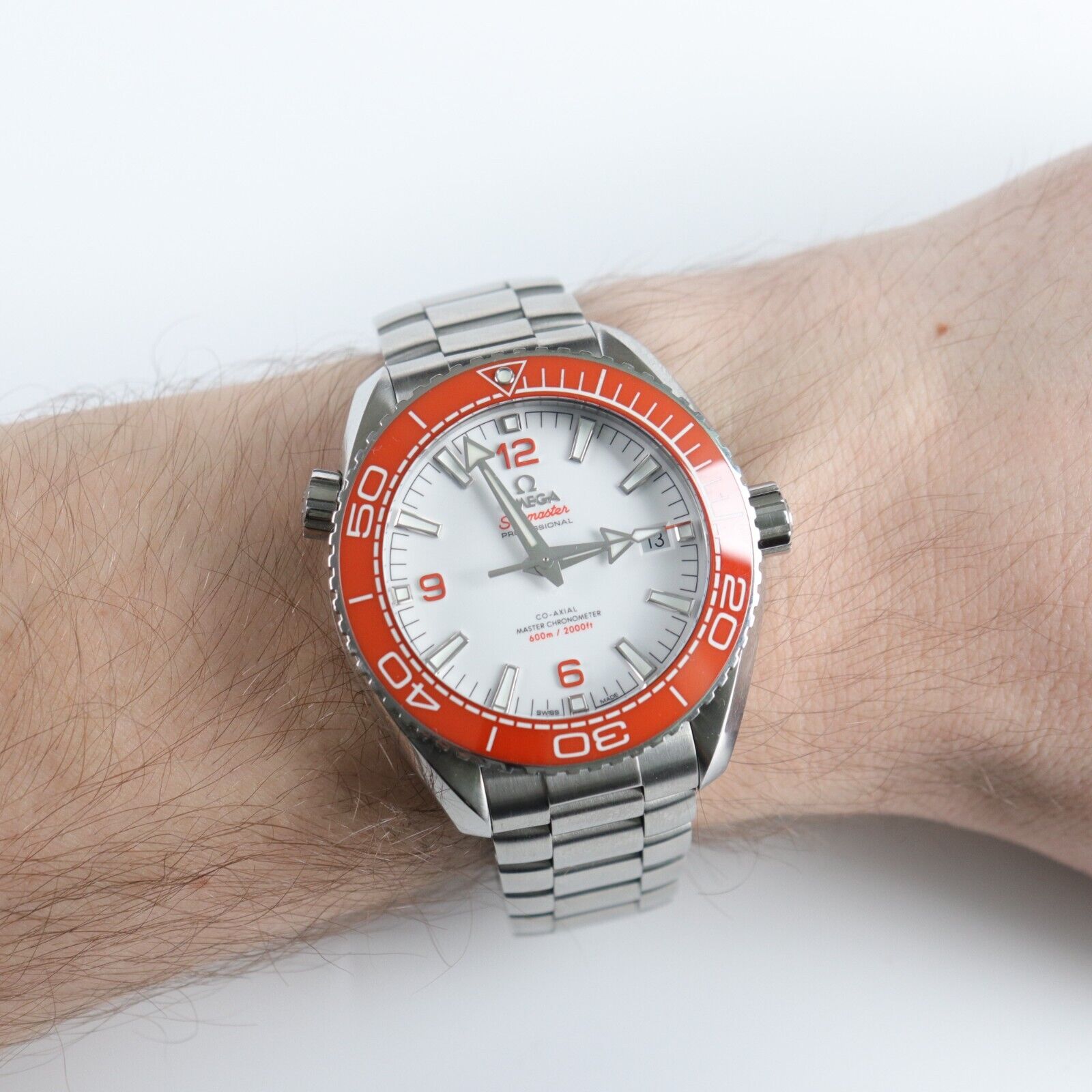 Omega Planet Ocean 215.30.44.21.04.001 Thumbnail 5