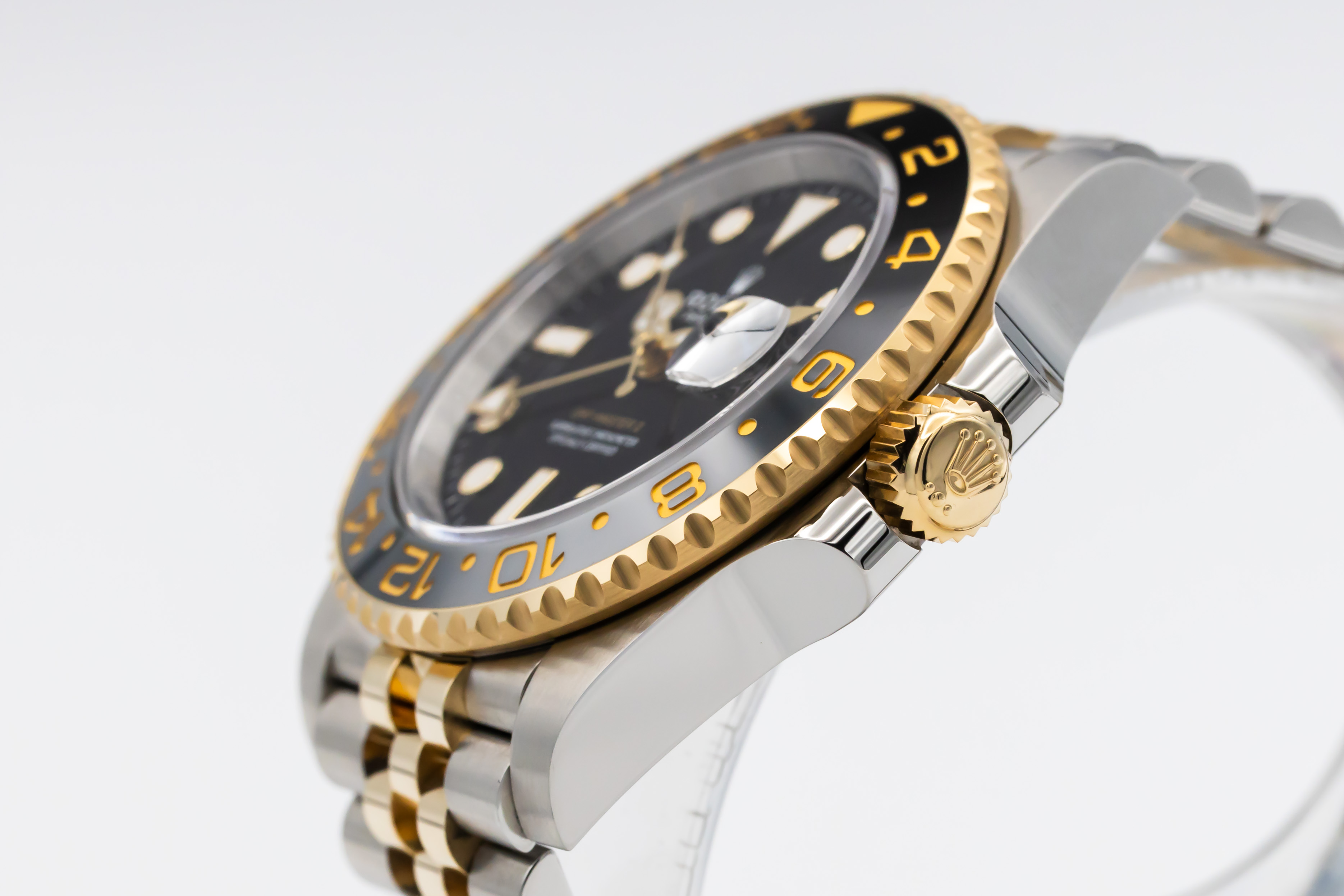 Rolex GMT Master II 126713 GRNR Thumbnail 2