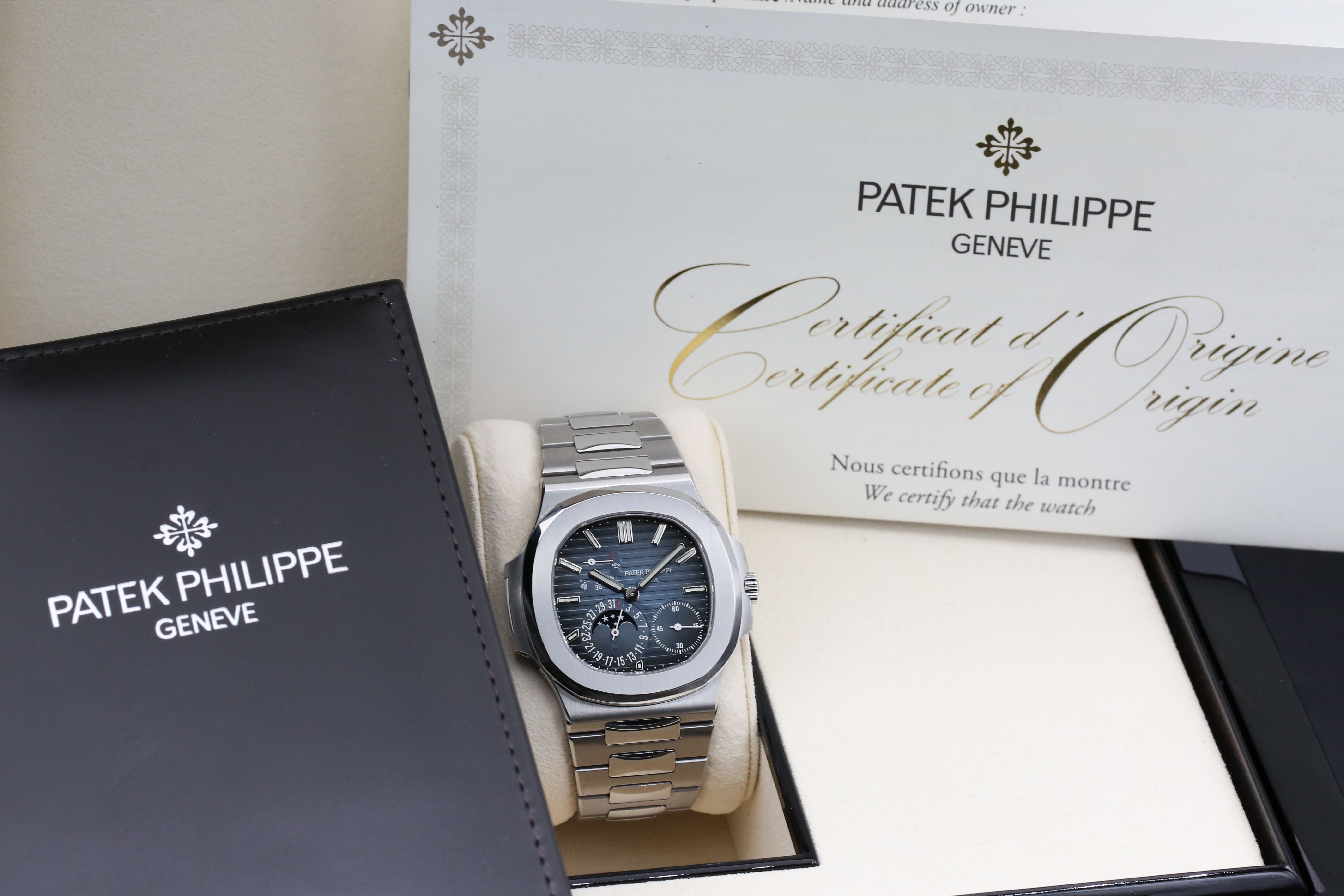 Patek Philippe Nautilus 5712/1A-001 Thumbnail 7