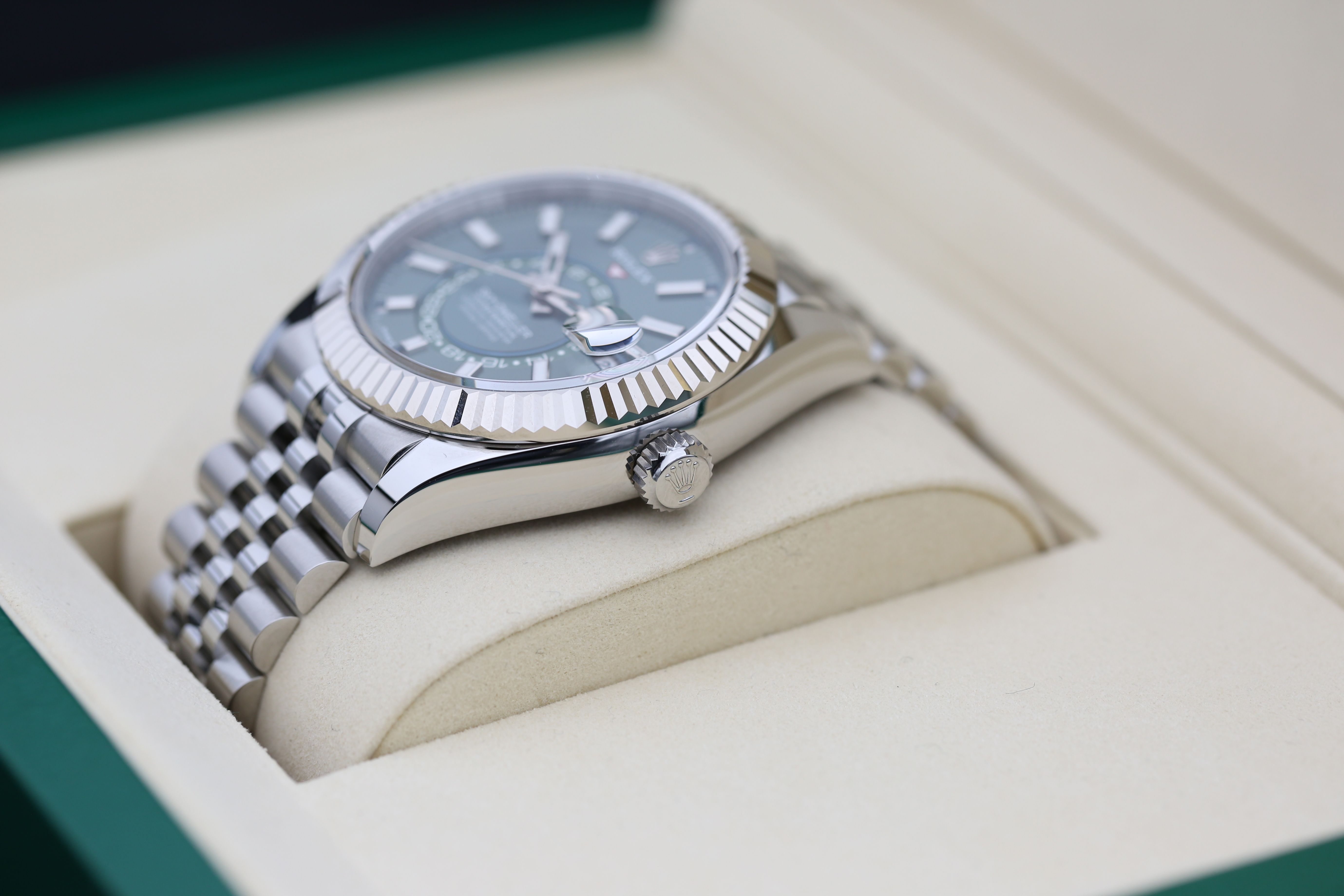 Rolex Sky-Dweller 336934 Thumbnail 6