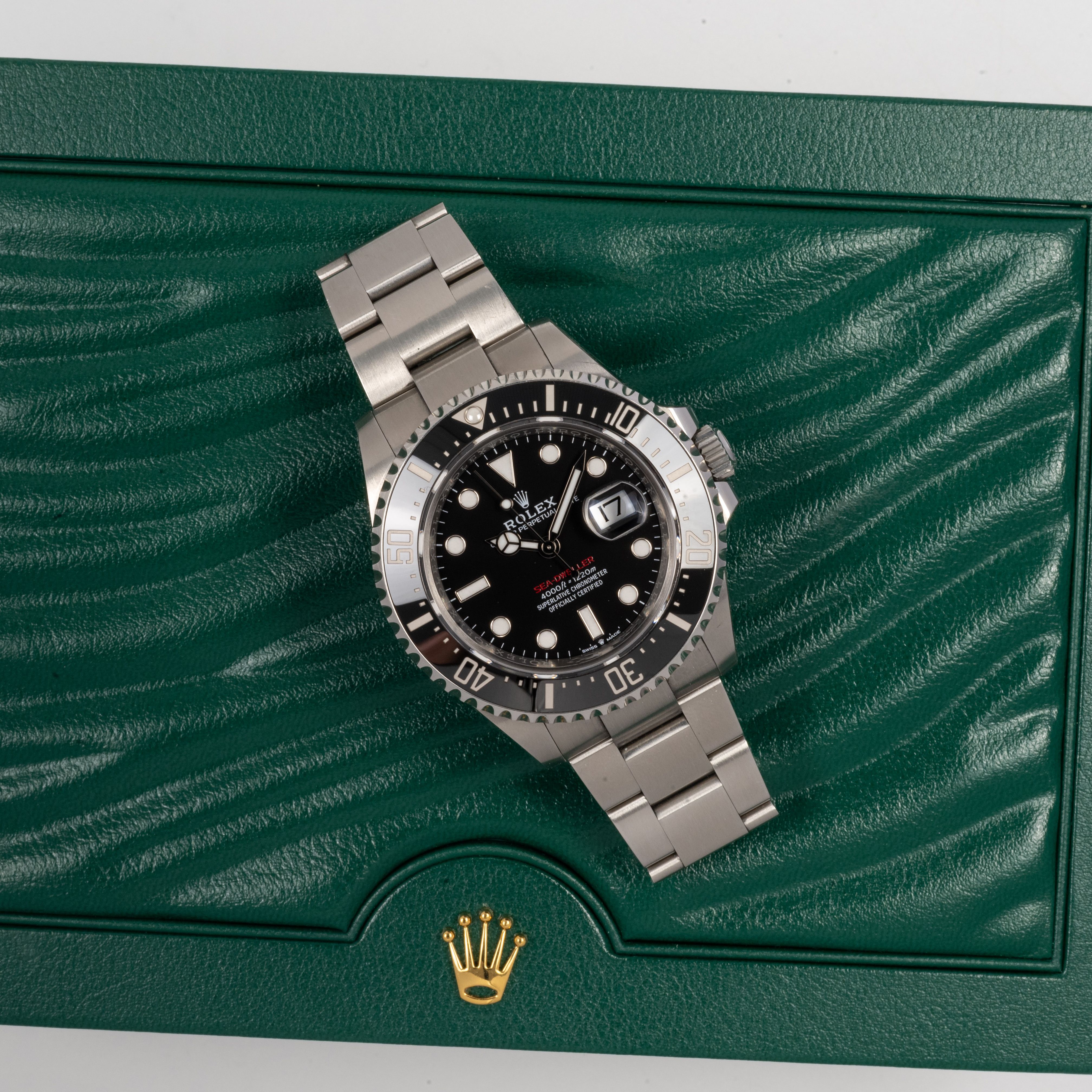 Rolex Sea-Dweller 126600 Thumbnail 4
