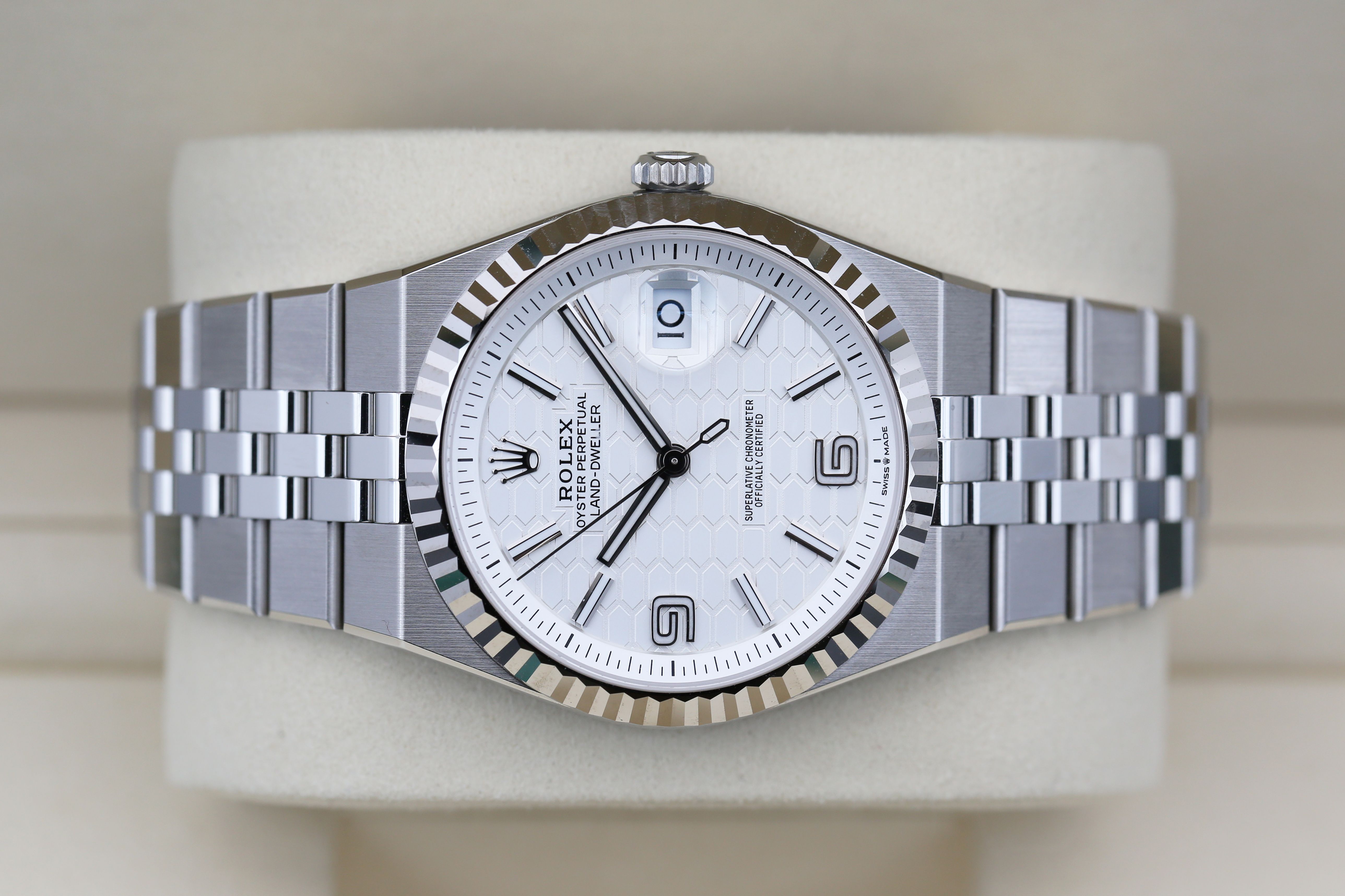 Rolex Land-Dweller 40 127334 Thumbnail 5