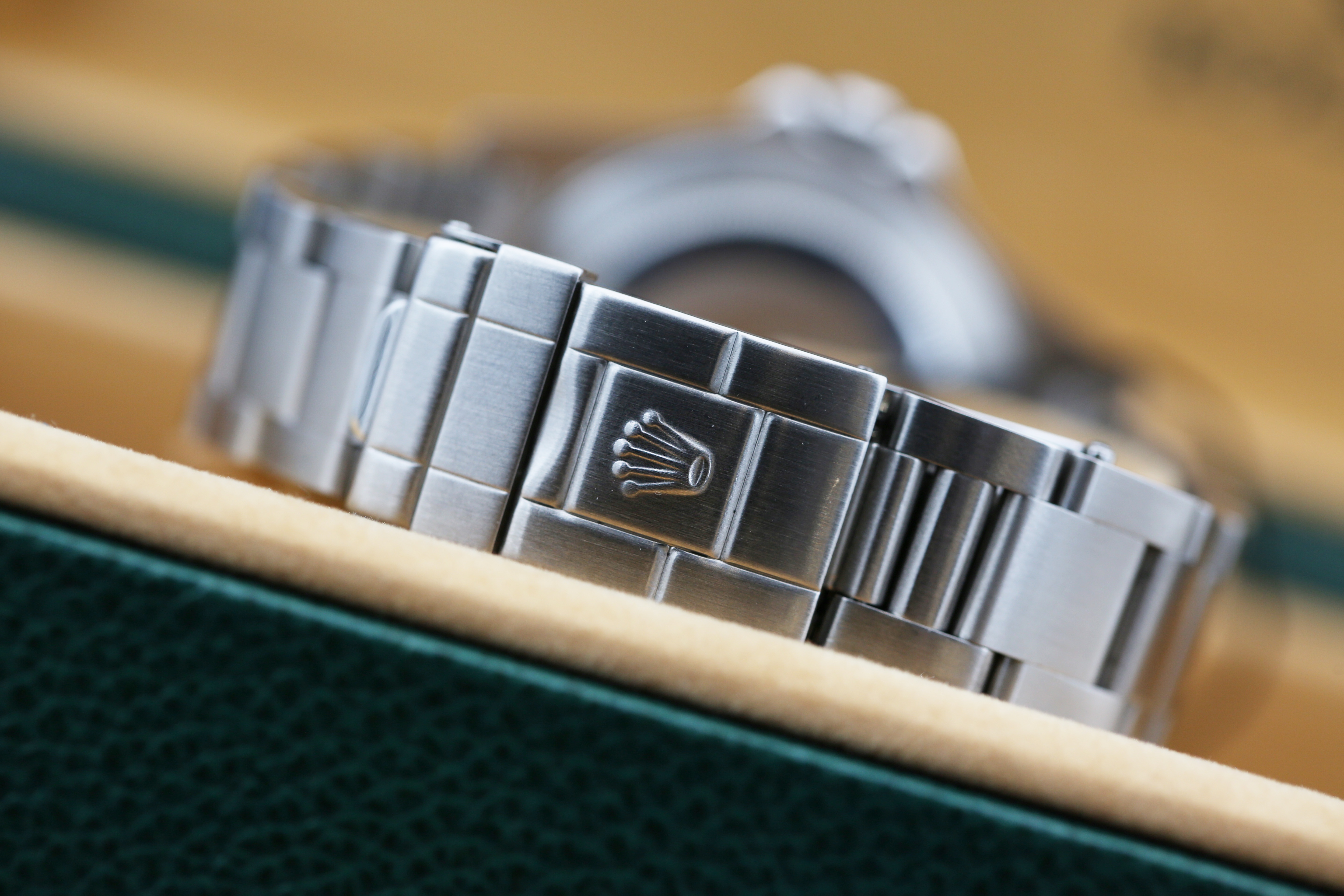 Rolex Explorer II 16570 Thumbnail 3