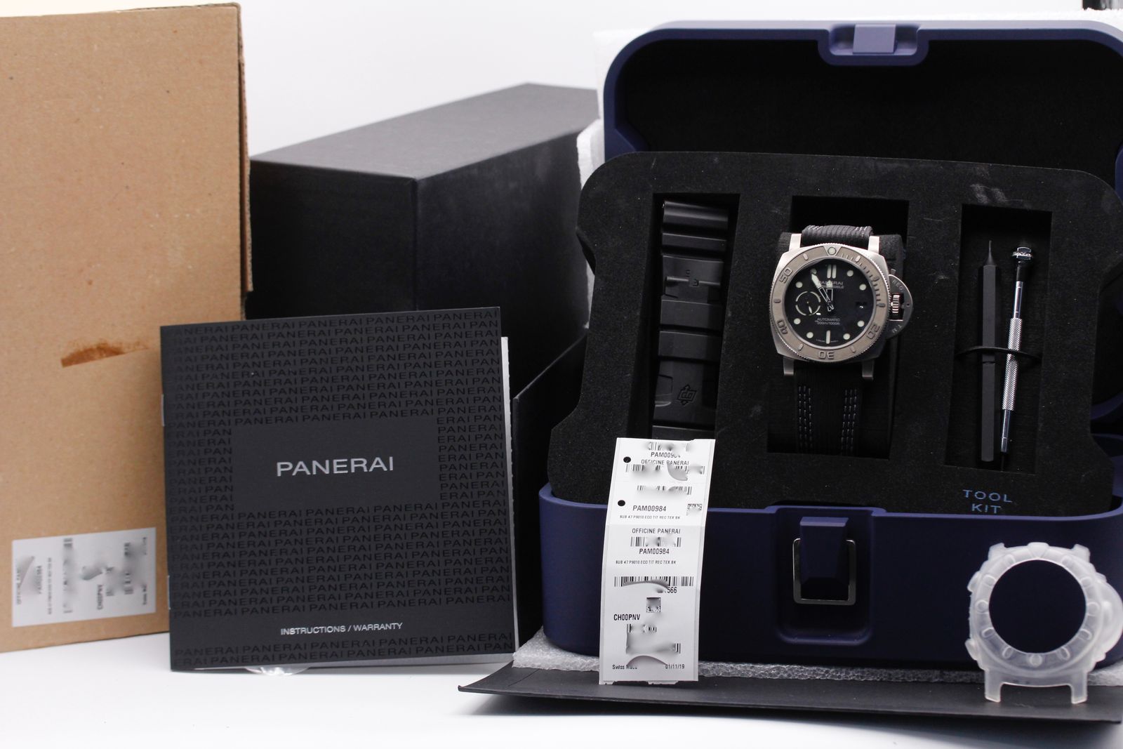 Panerai Submersible PAM00984 Thumbnail 7