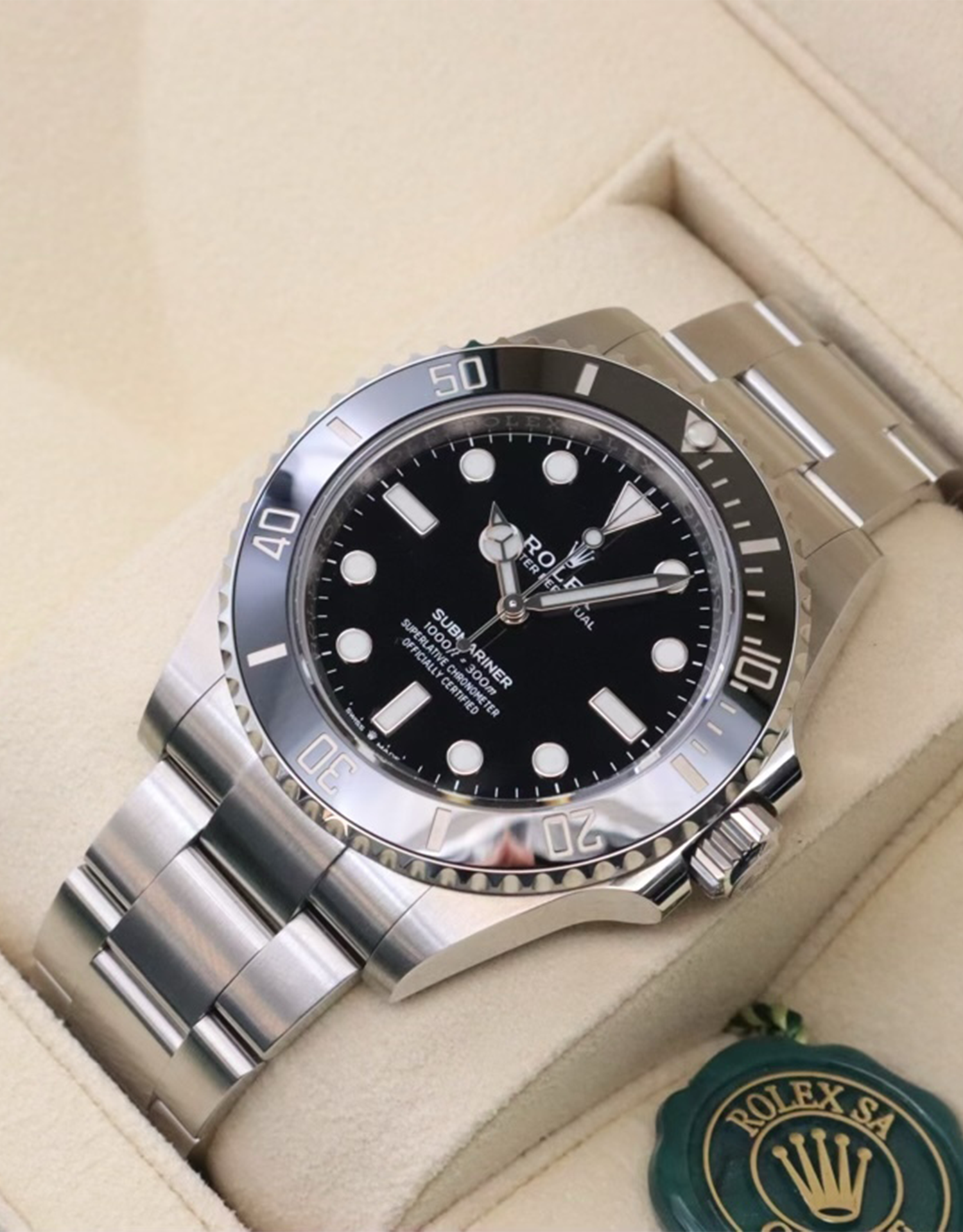 Rolex Submariner 124060 Thumbnail 7