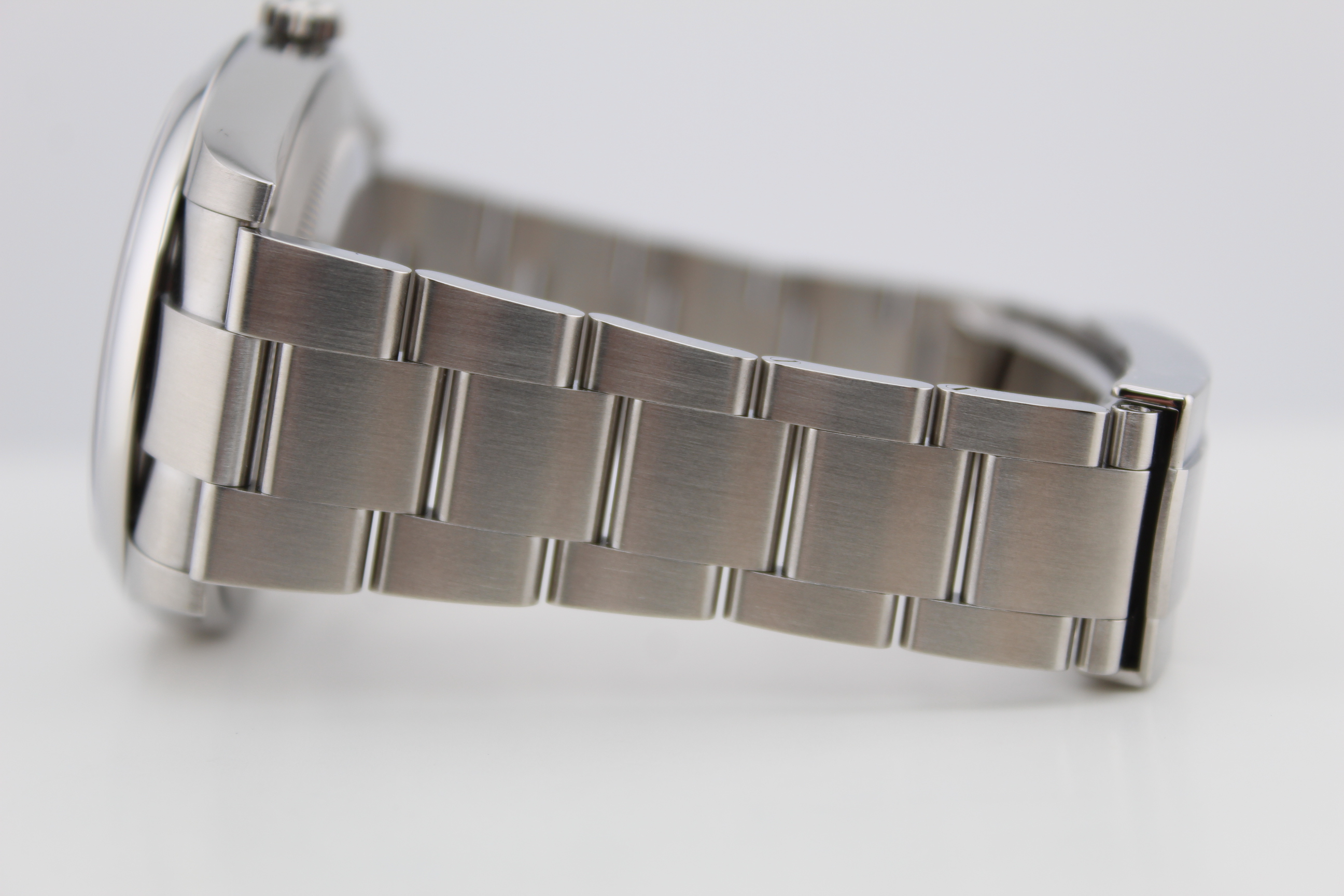 Rolex Oyster Perpetual 124300 Thumbnail 2