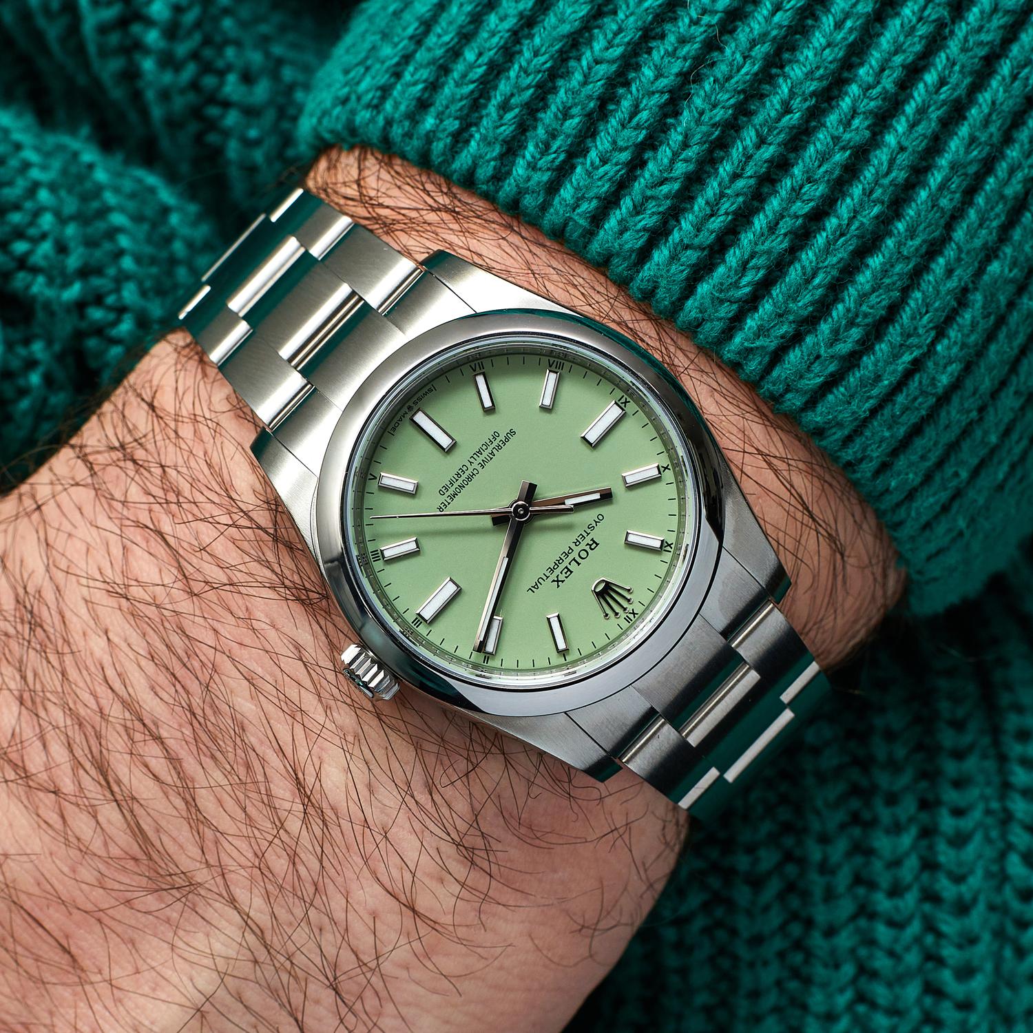 Rolex Oyster Perpetual 124200 Thumbnail 4