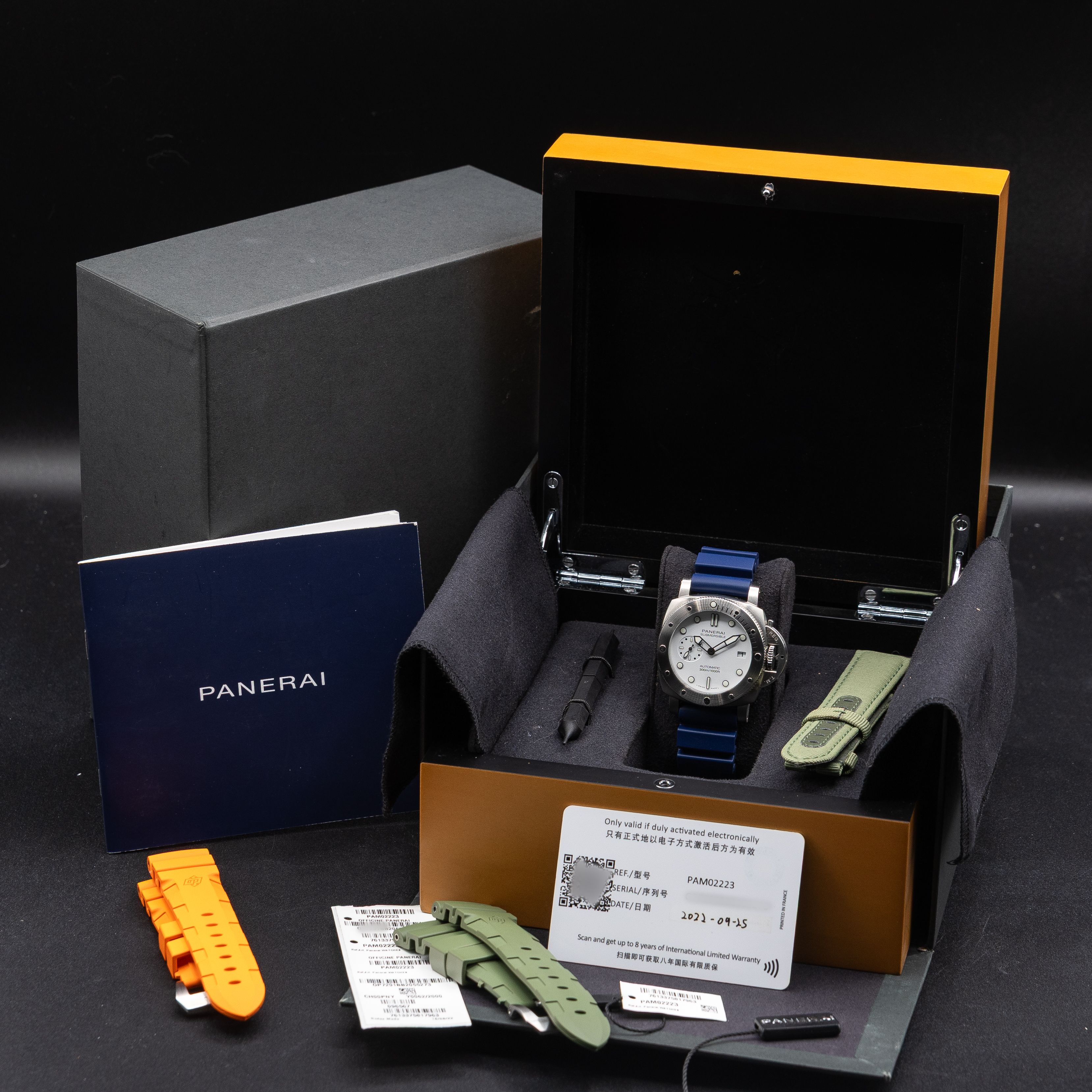Panerai Submersible PAM02223 Thumbnail 7