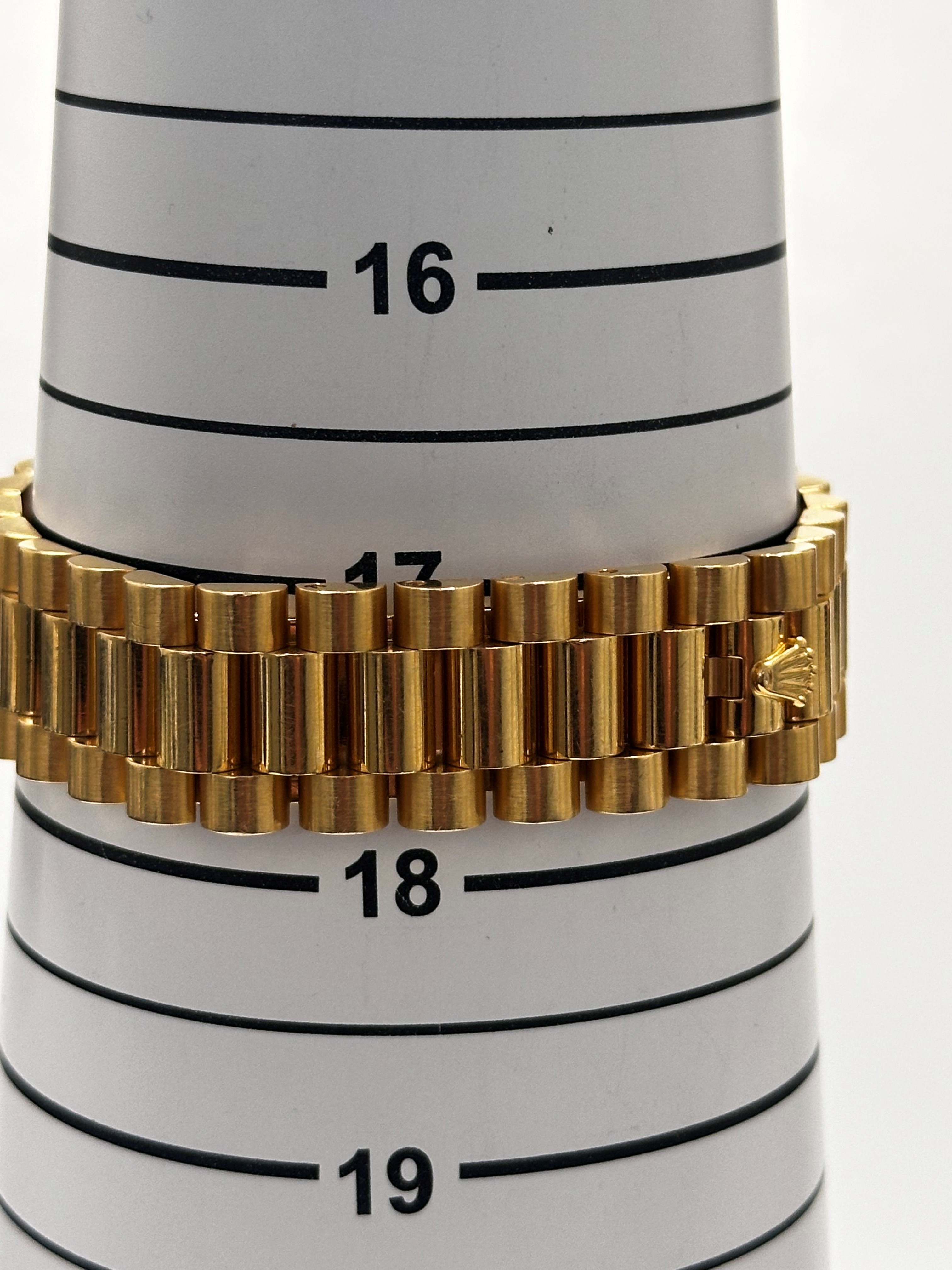 Rolex Day-Date 118238 Thumbnail 5