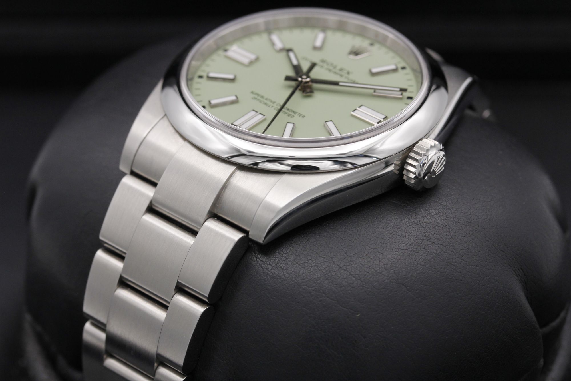 Rolex Oyster Perpetual 41 134300 Thumbnail 2