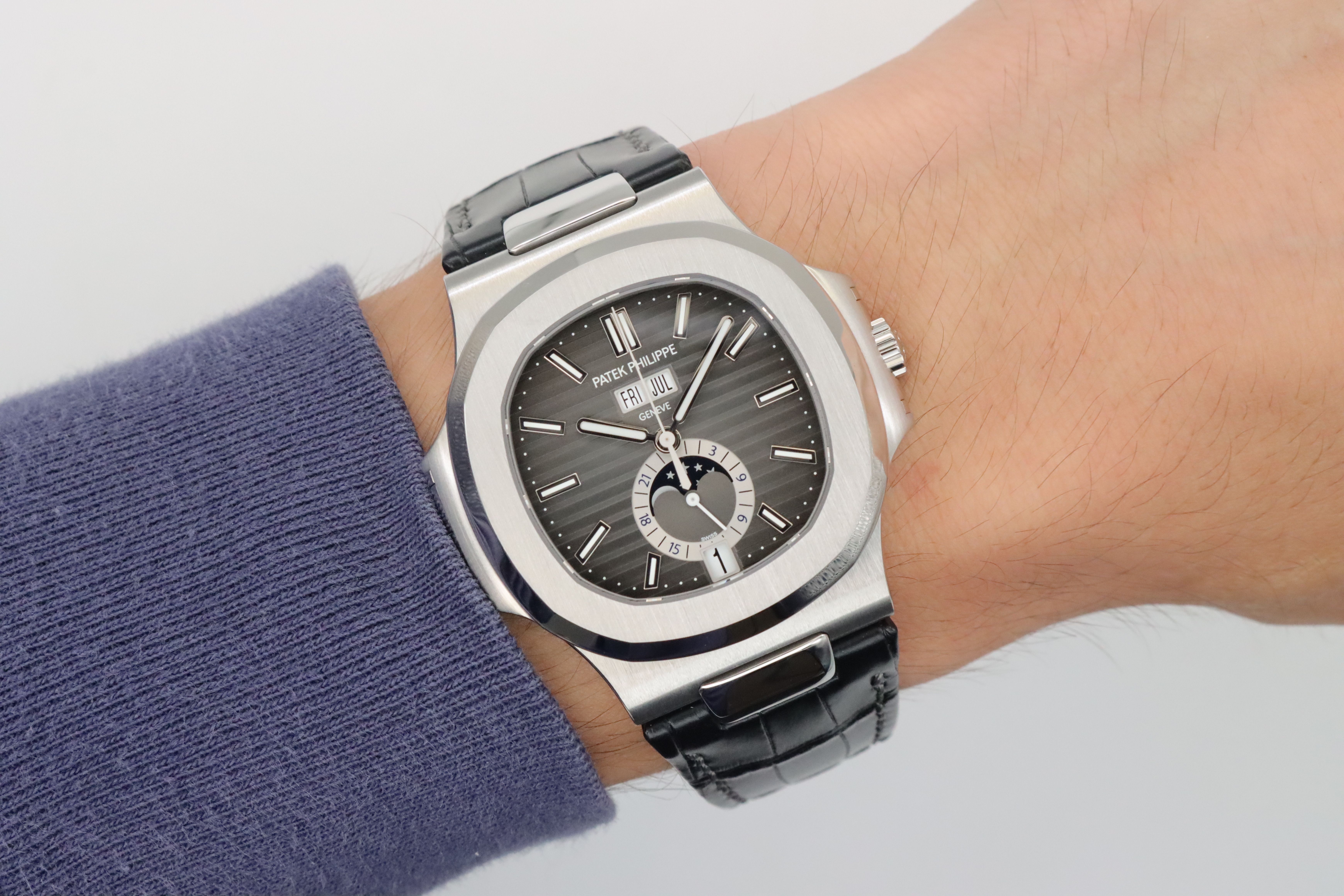 Patek Philippe Nautilus 5726A-001 Thumbnail 5
