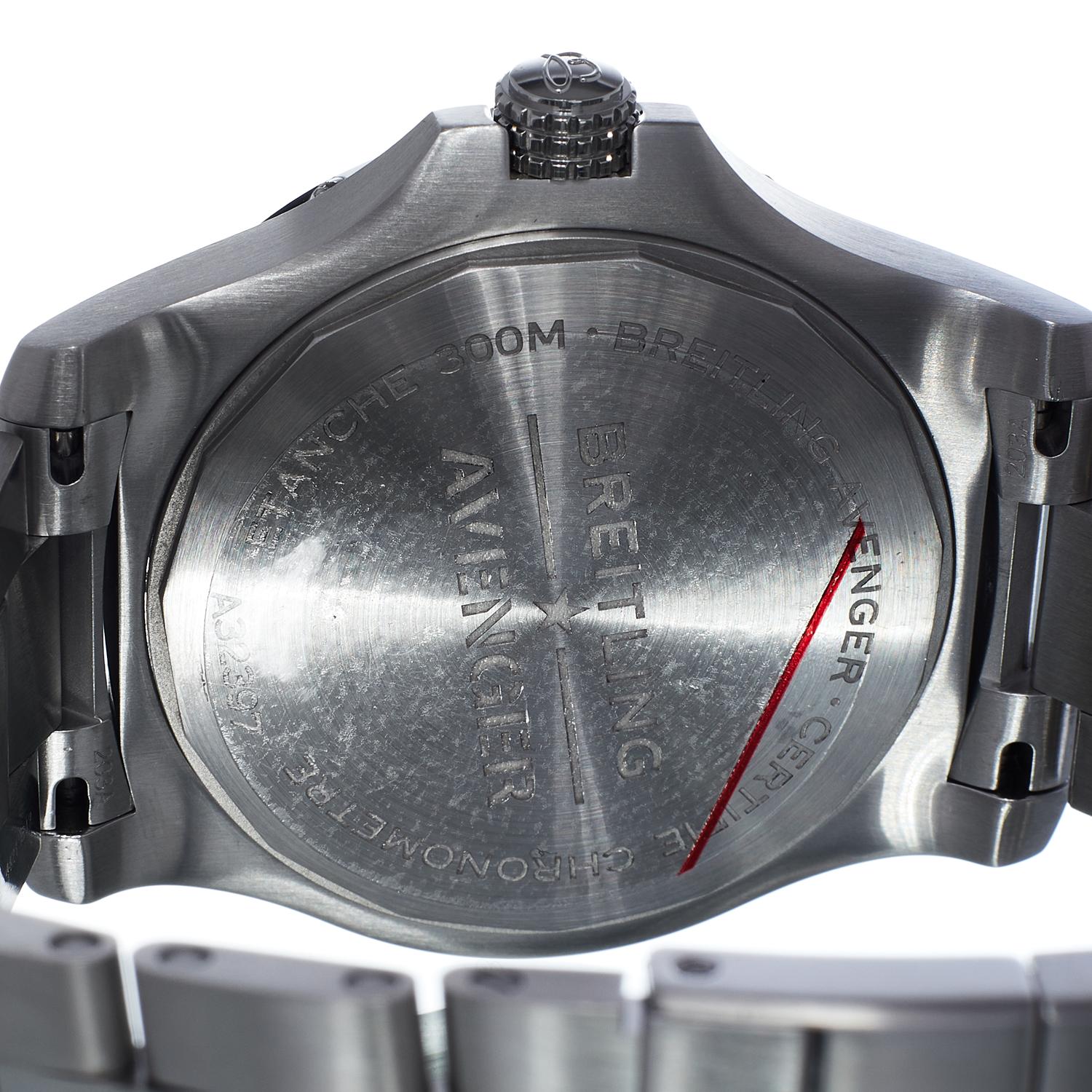 Breitling Avenger Automatic 45 A32395 Thumbnail 4