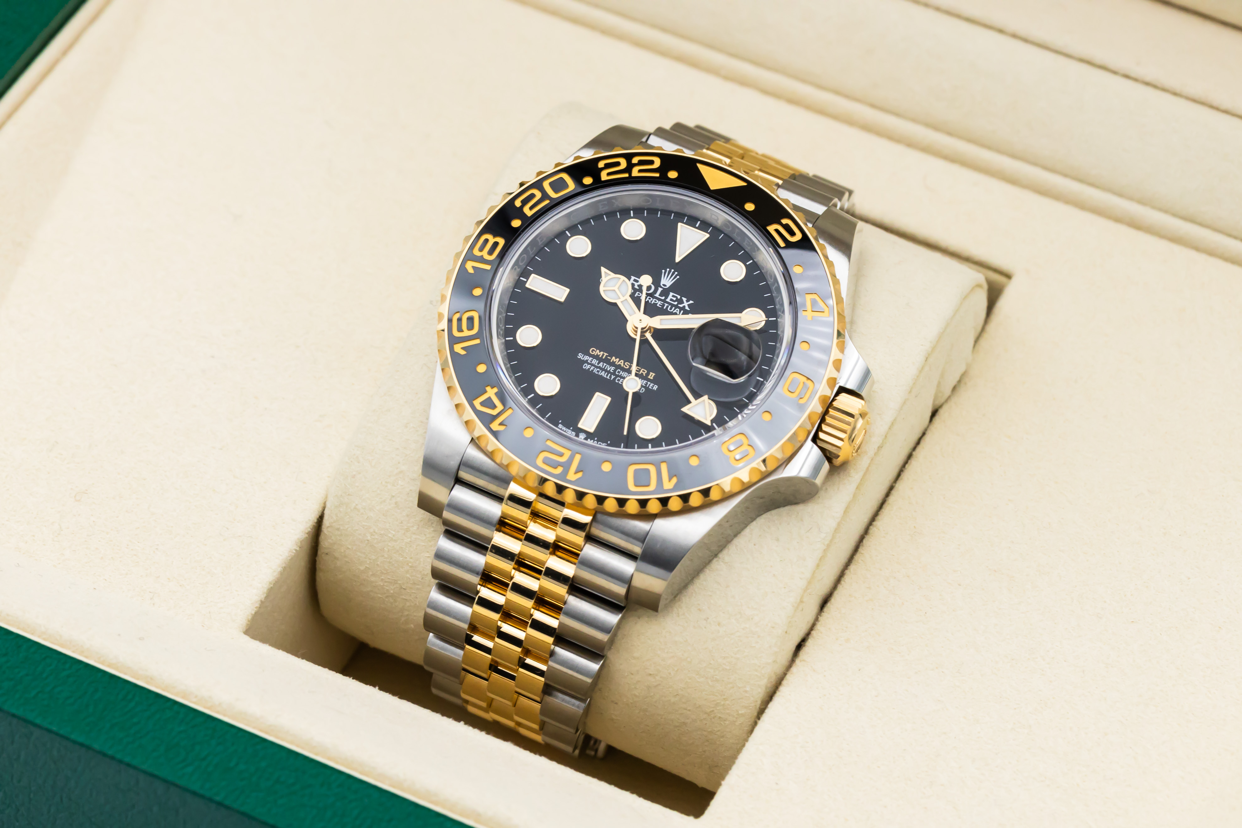 Rolex GMT Master II 126713 GRNR Thumbnail 5