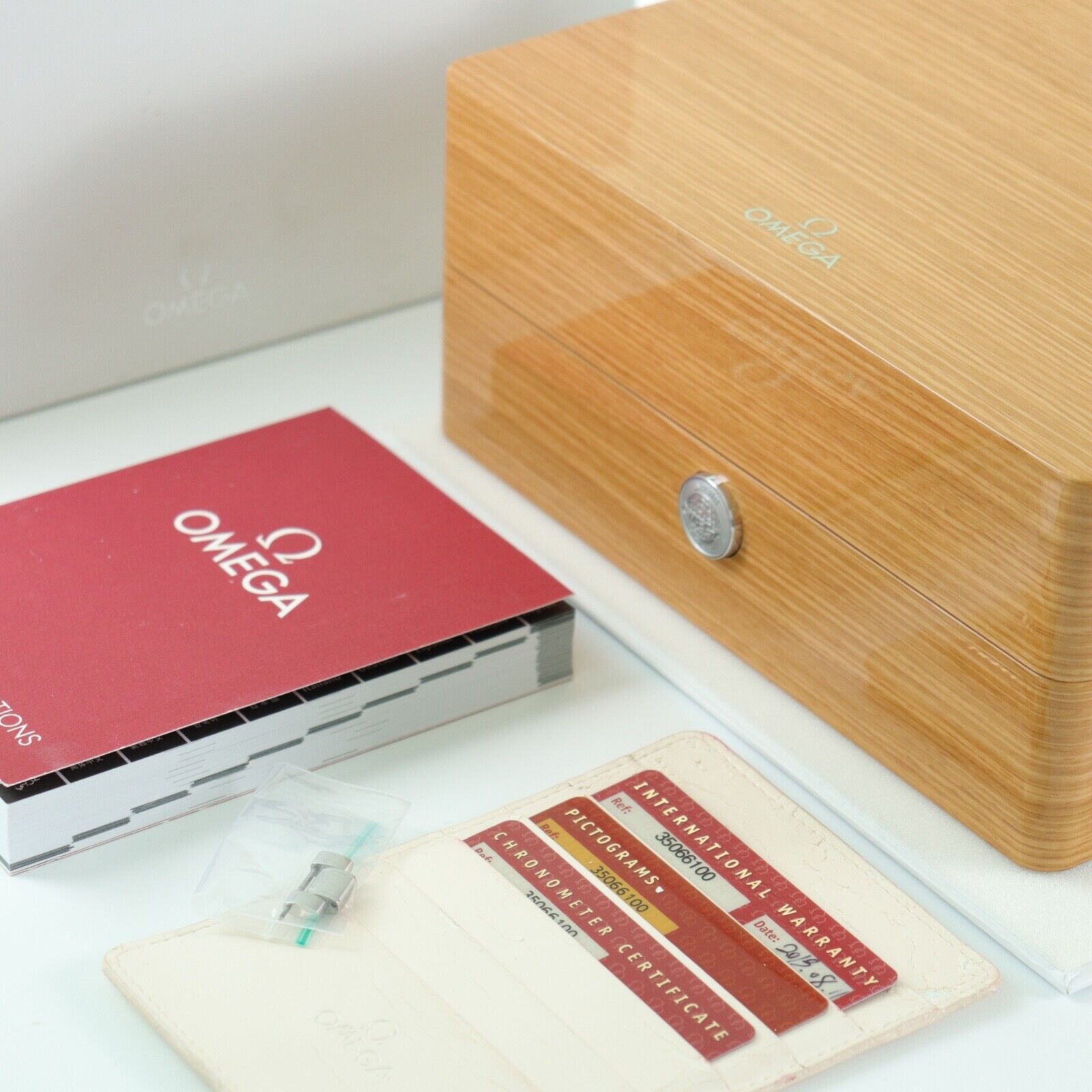 Omega Speedmaster Legend Series 3506.61.00 Thumbnail 6