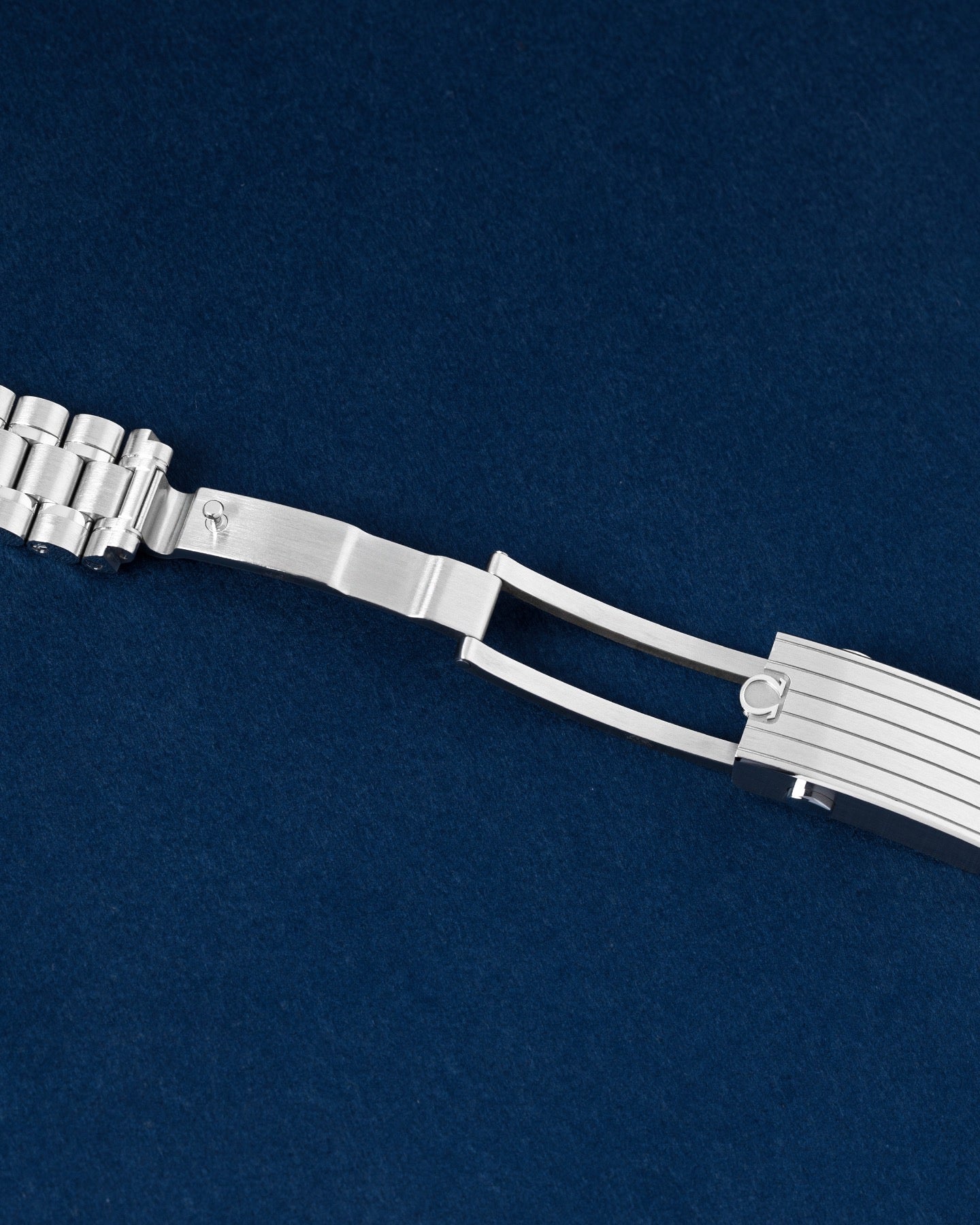 Omega Speedmaster Moonwatch Professional 310.30.42.50.04.001 Thumbnail 4