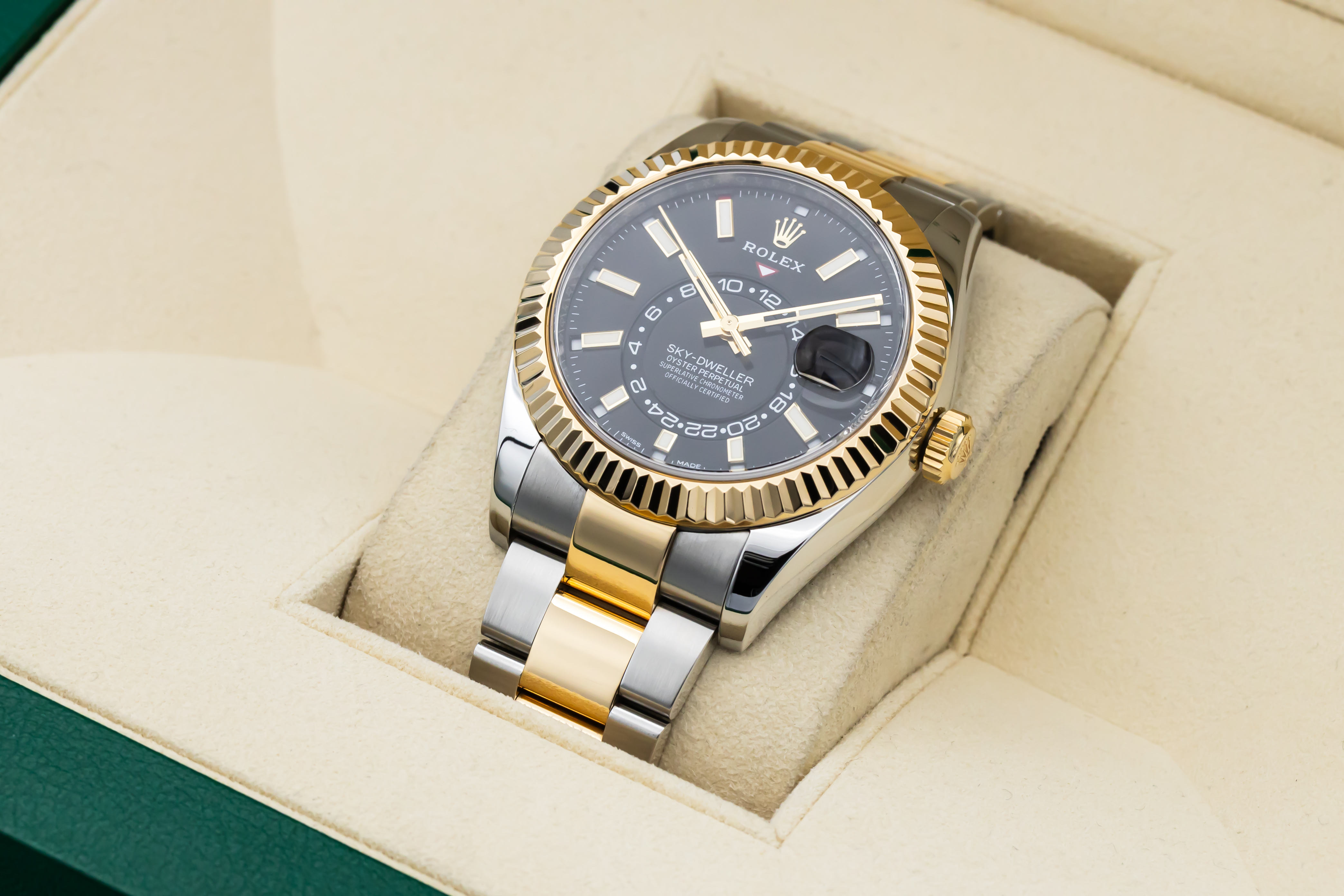 Rolex Sky-Dweller 326933 Thumbnail 5