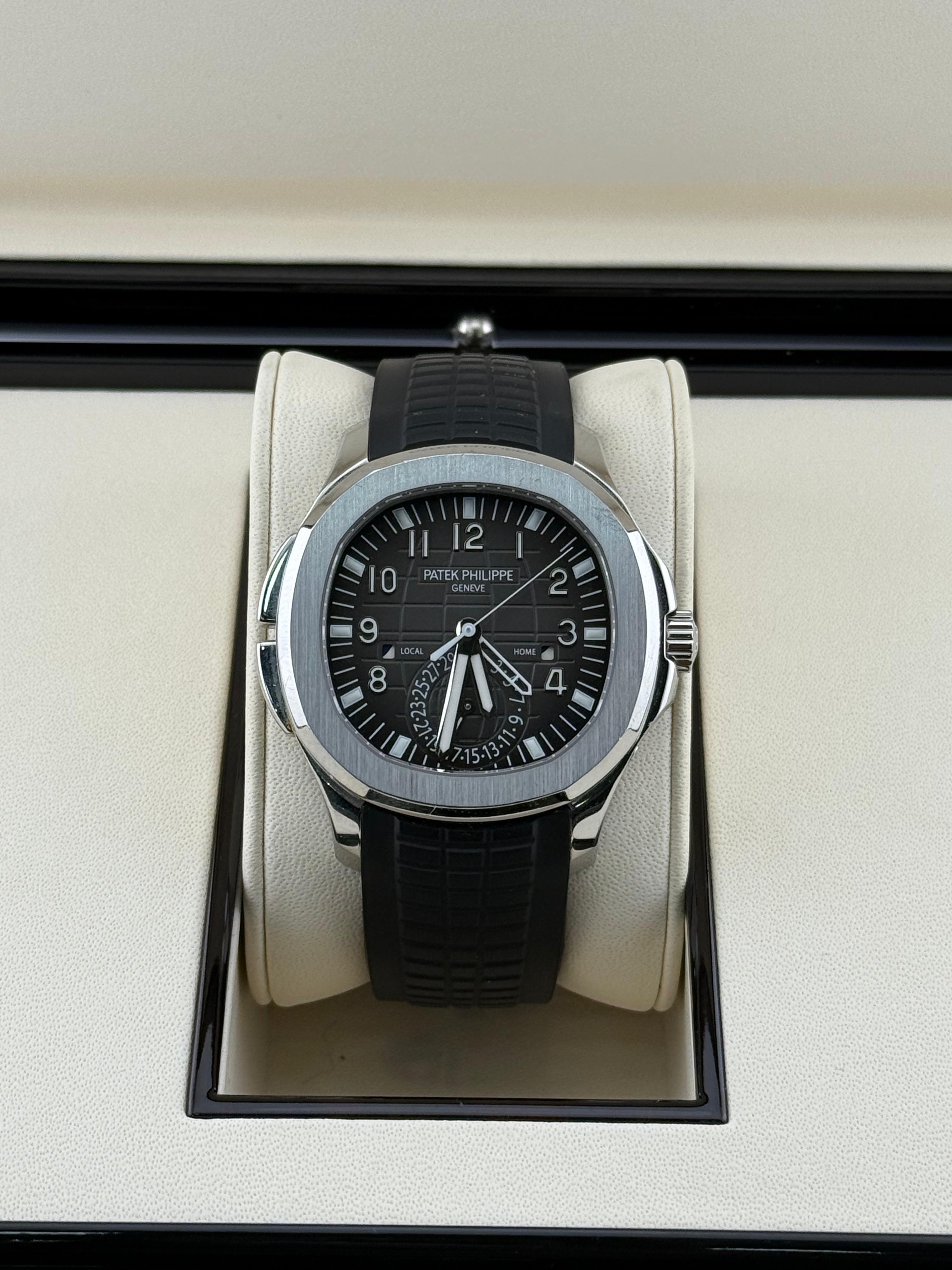 Patek Philippe Aquanaut 5164A-001 Thumbnail 2