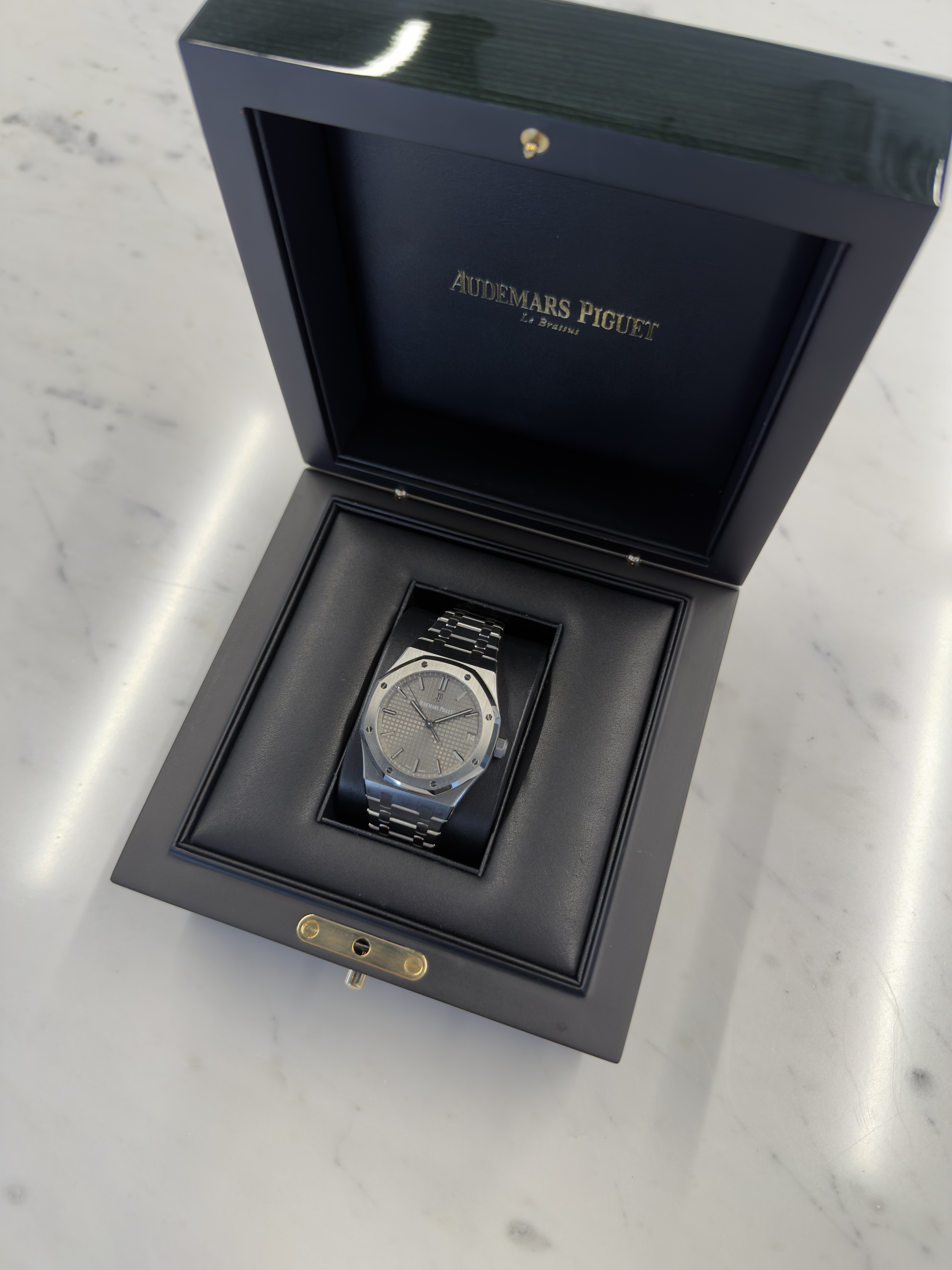 Audemars Piguet Royal Oak 15500ST.OO.1220ST.02 Thumbnail 3