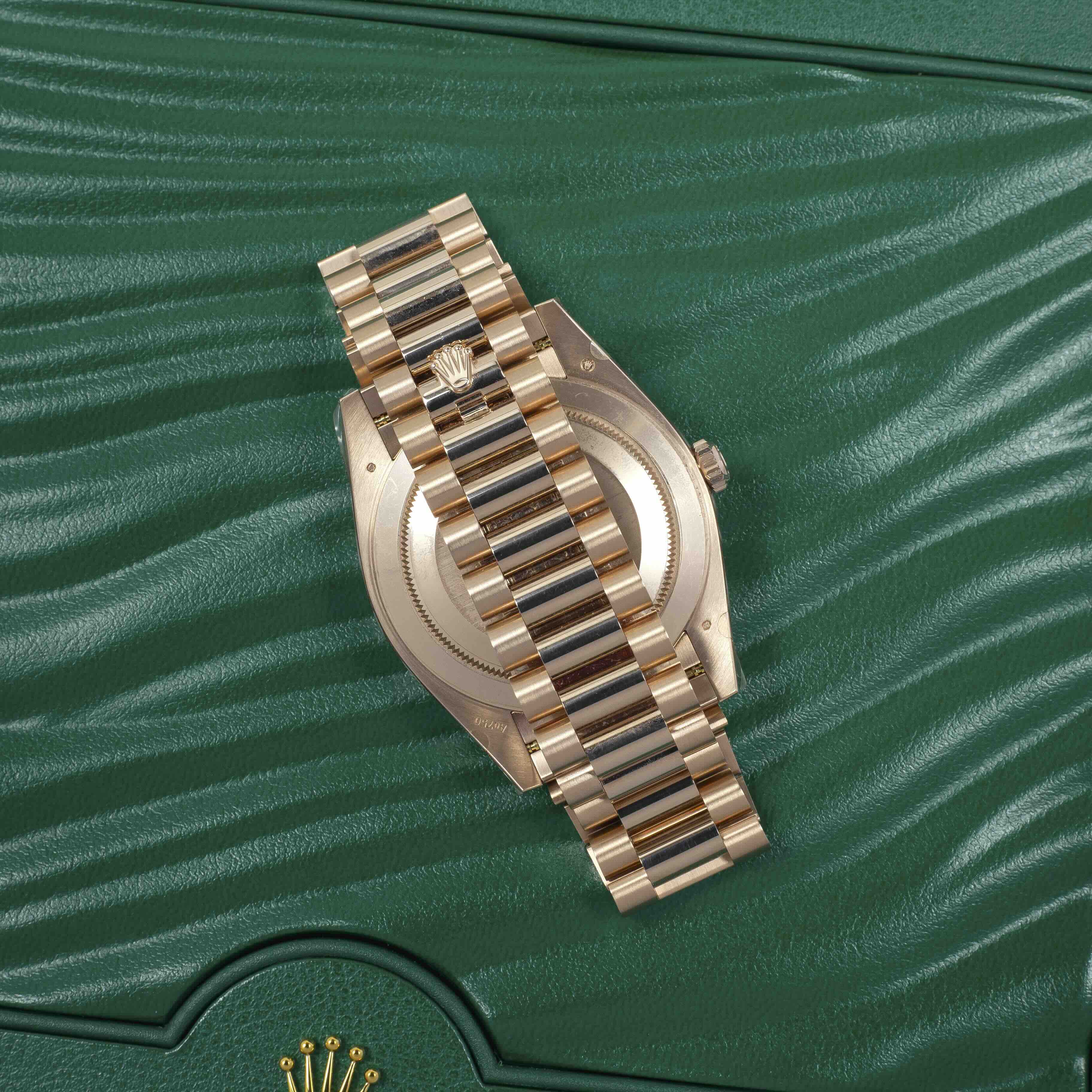 Rolex Day-Date 40 228235 Thumbnail 3