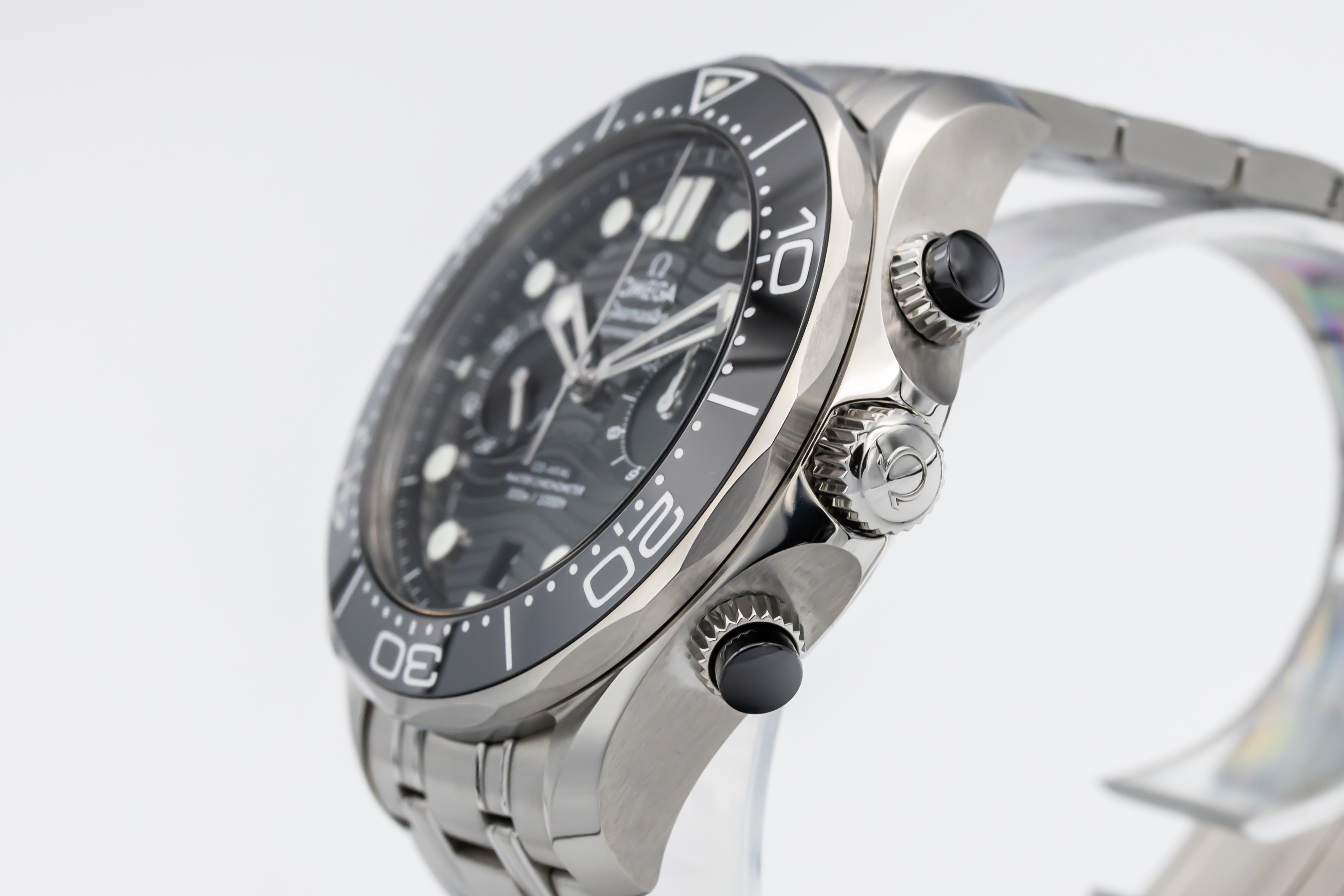 Omega Seamaster Diver 300m 210.30.44.51.01.001 Thumbnail 2