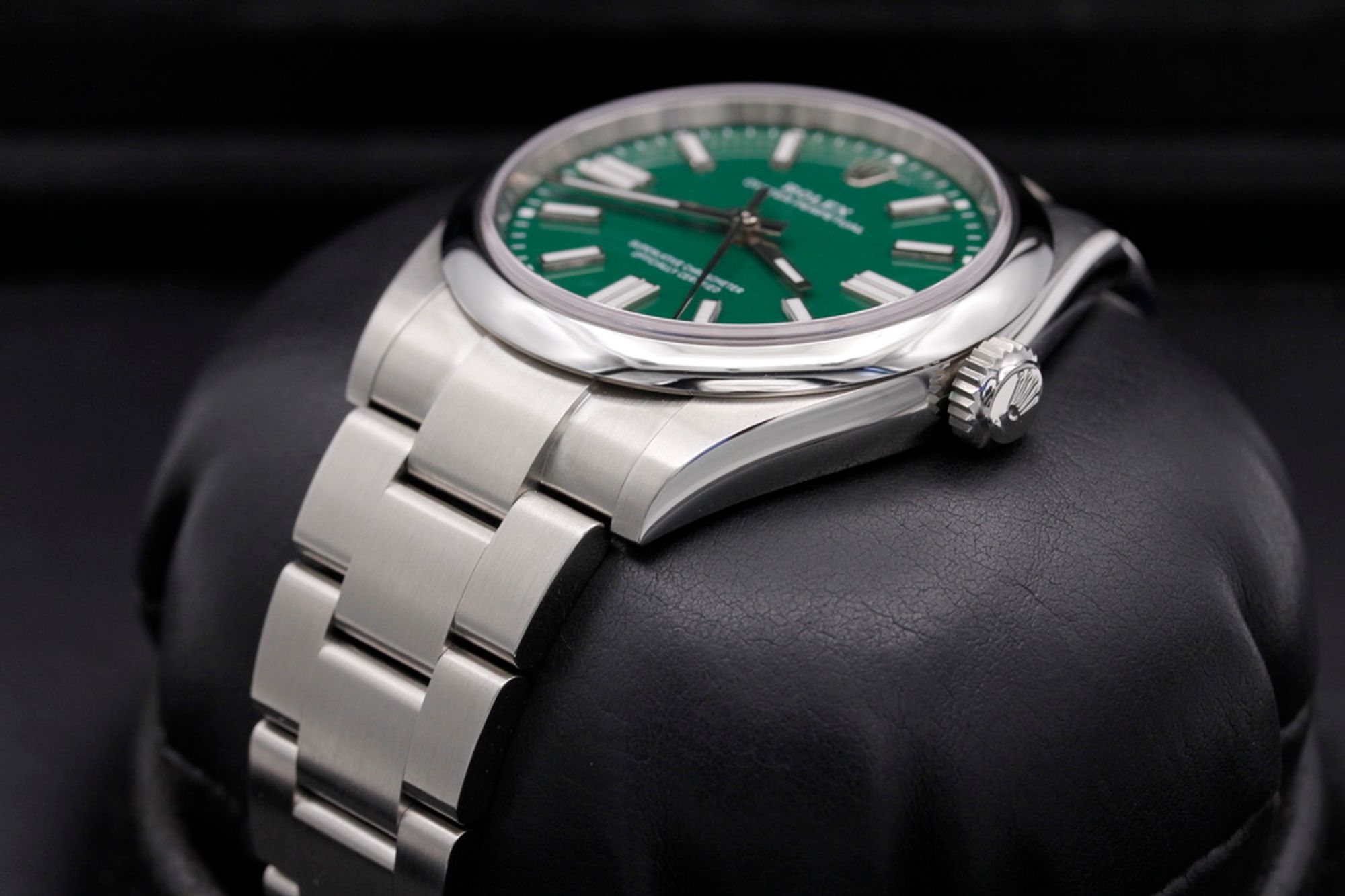 Rolex Oyster Perpetual 41 134300 Thumbnail 2