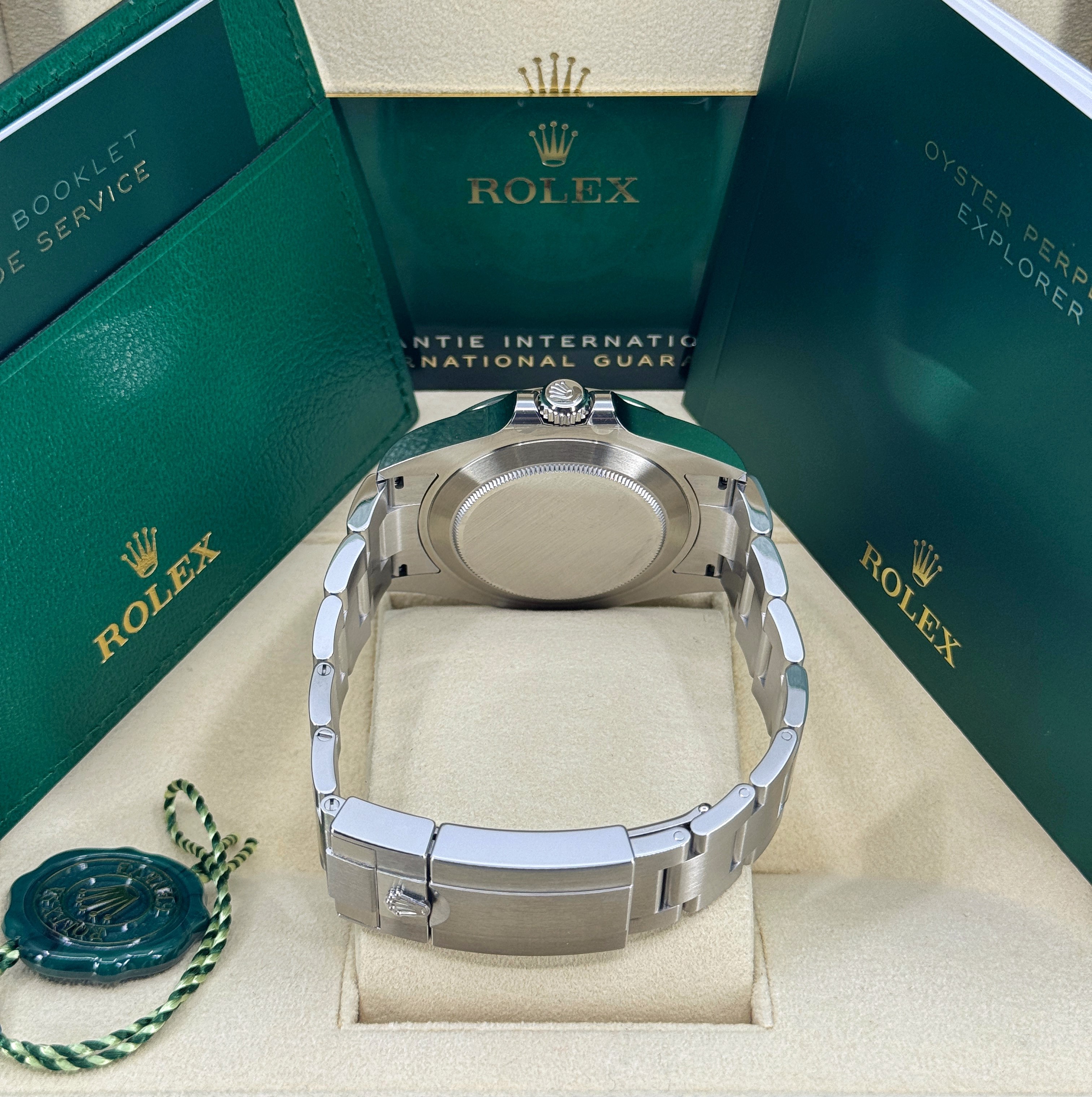 Rolex Explorer II 226570 Thumbnail 4
