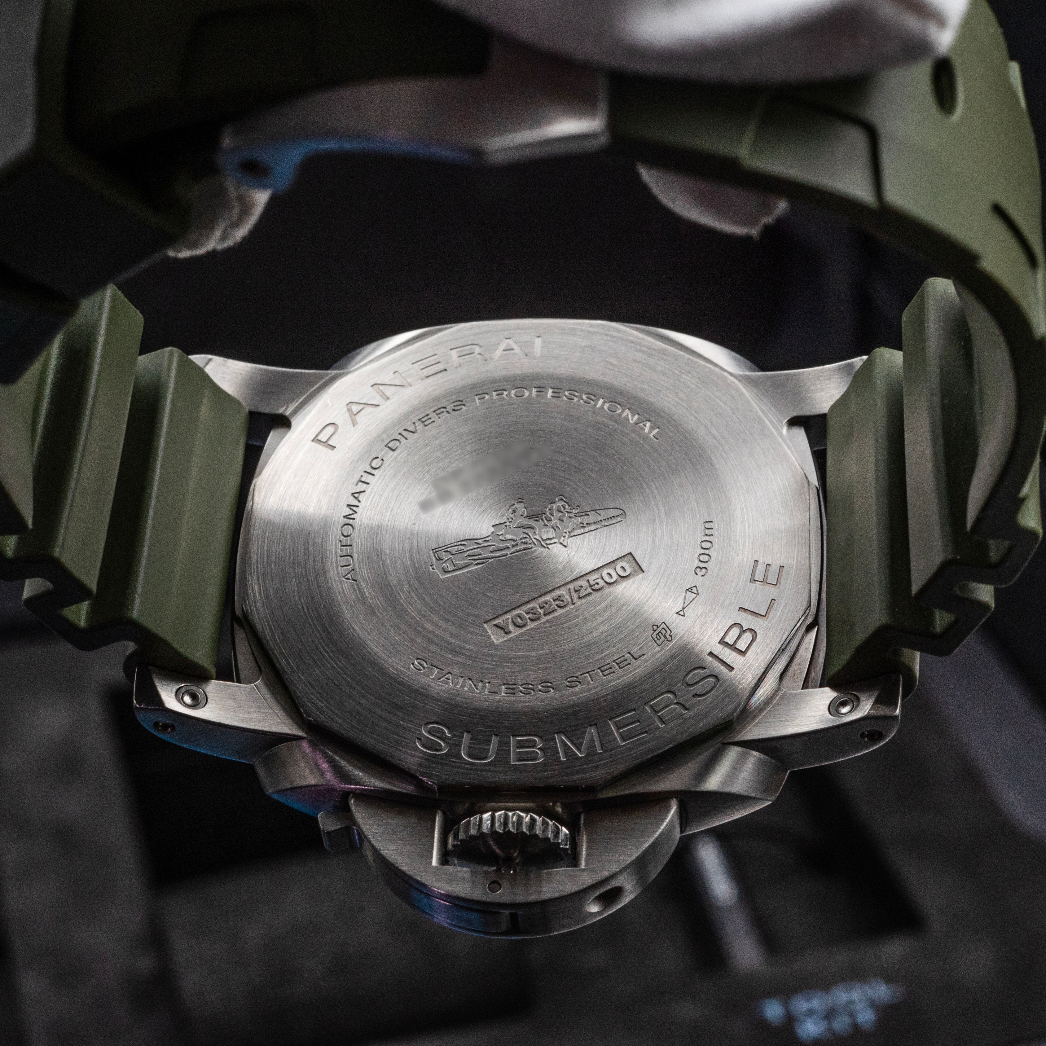 Panerai Submersible QuarantaQuattro PAM01226 Thumbnail 4