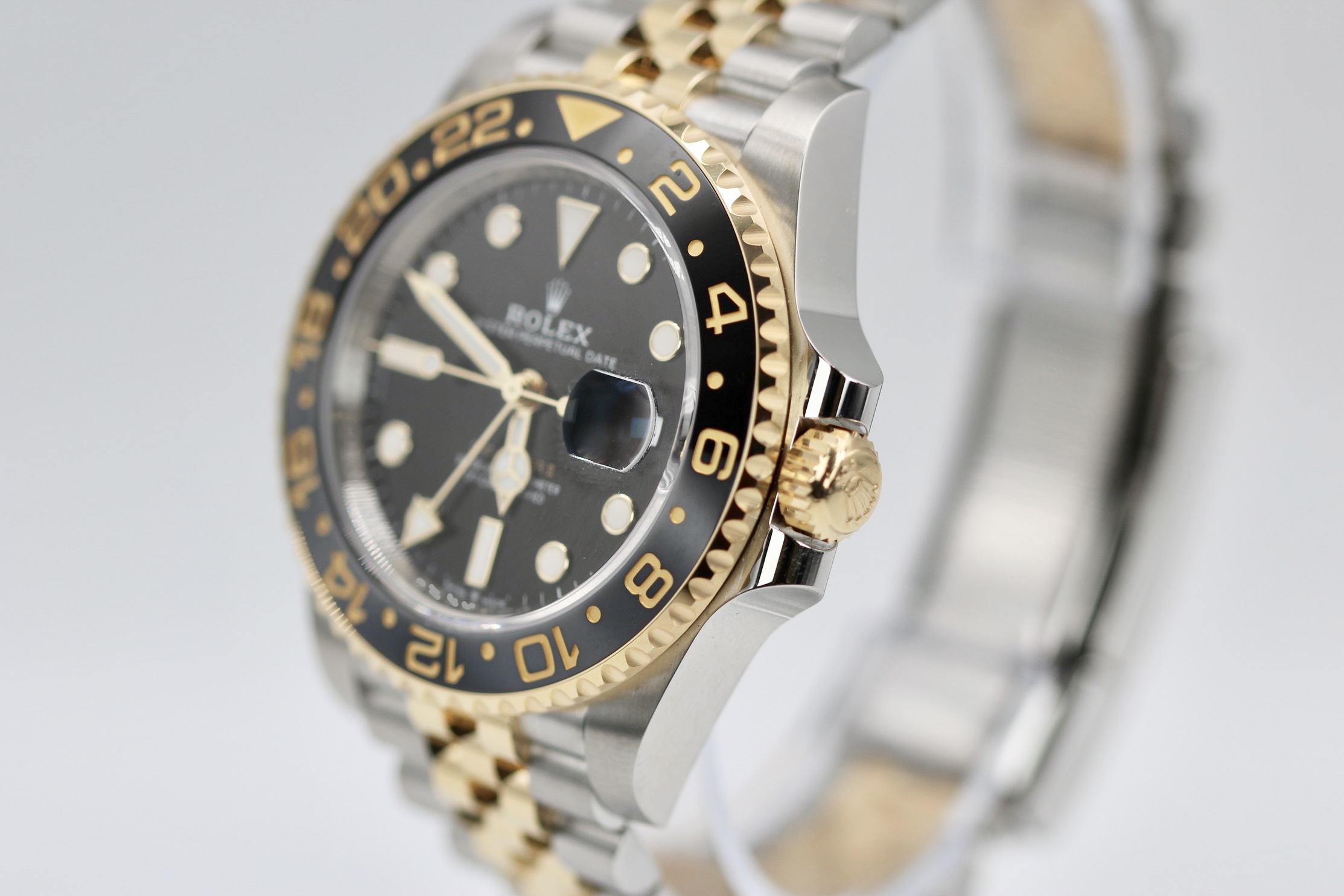 Rolex GMT Master II 126713 GRNR Thumbnail 2