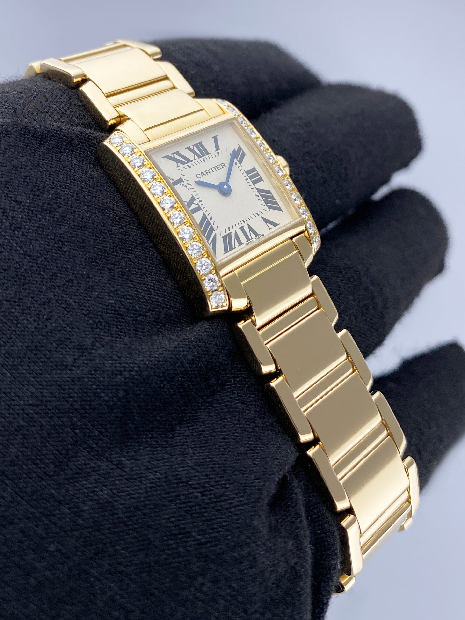 Cartier Tank Francaise WE1001R8 Thumbnail 3