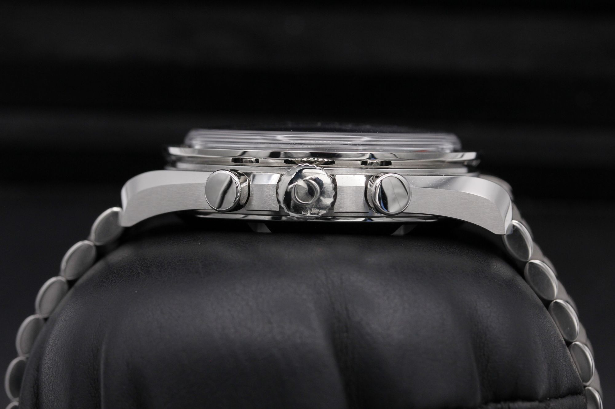 Omega Speedmaster Moonwatch Professional 310.30.42.50.04.001 Thumbnail 3