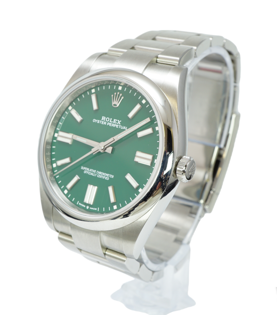Rolex Oyster Perpetual 124300 Thumbnail 3