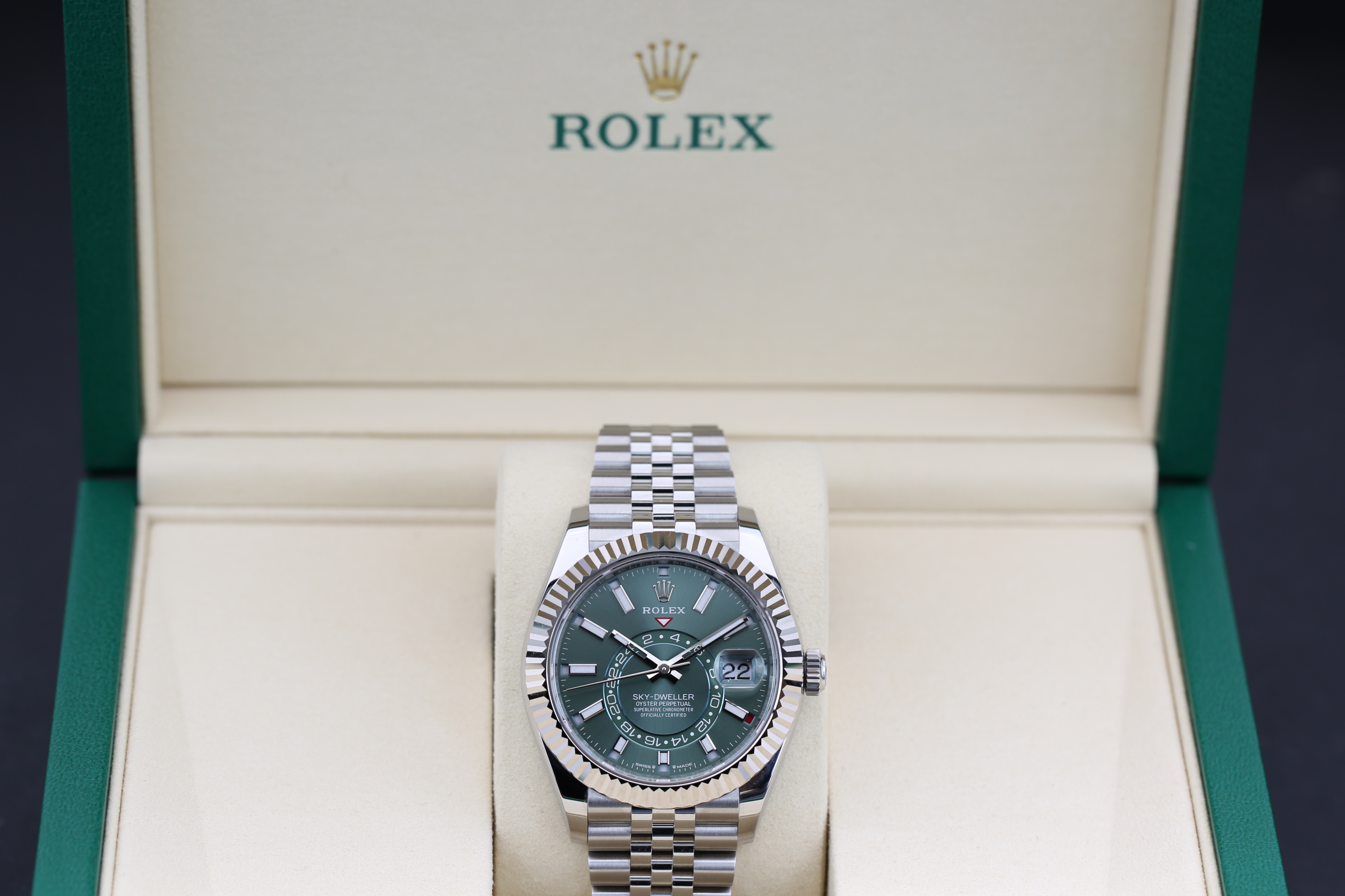 Rolex Sky-Dweller 336934 Thumbnail 4