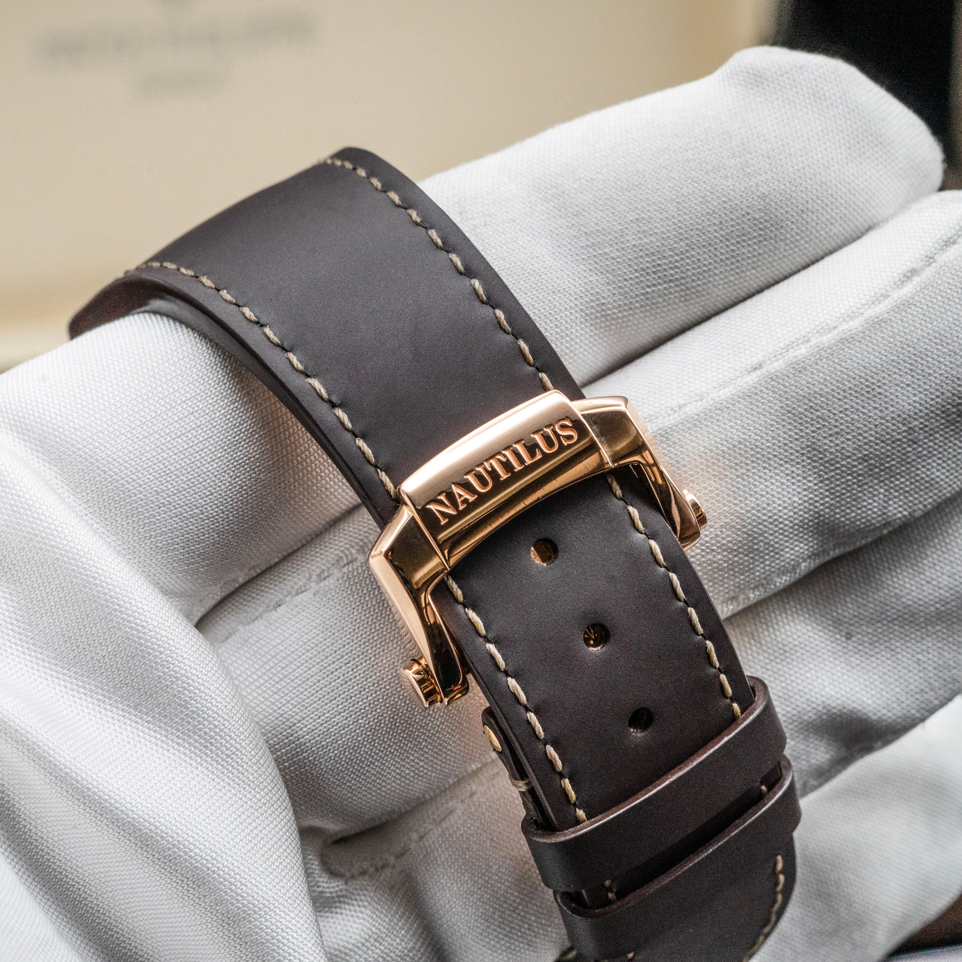 Patek Philippe Nautilus 5712R-001 Thumbnail 2