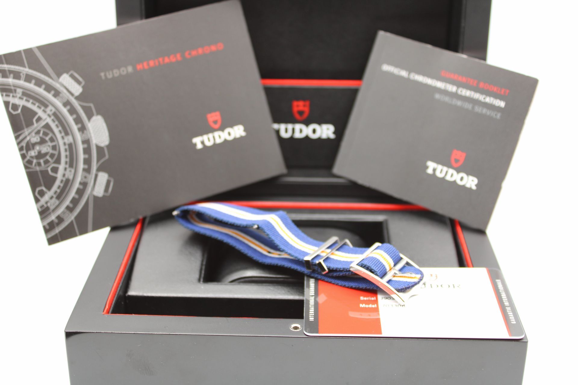 Tudor Heritage Chronograph M70330B-0004 Thumbnail 6