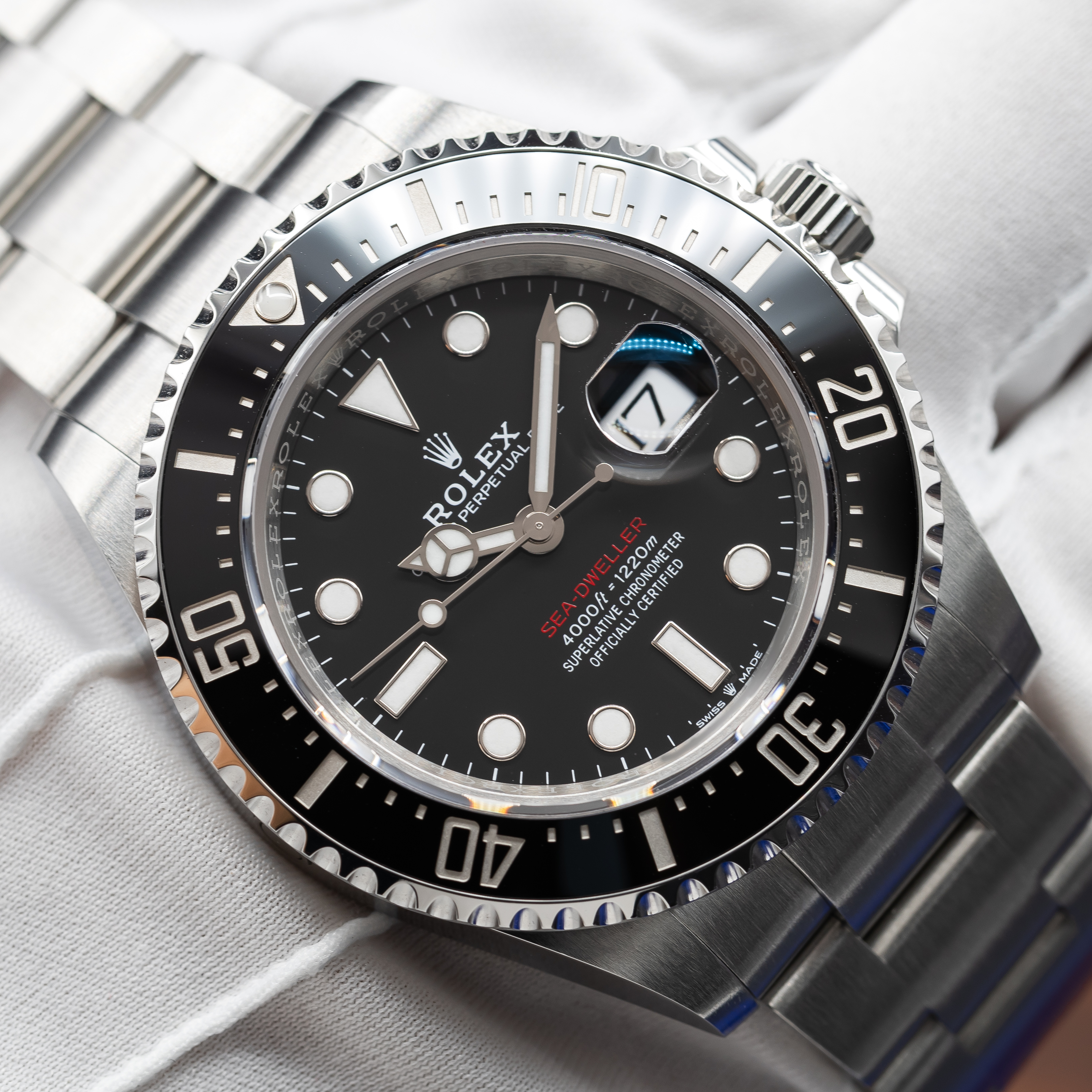 Rolex Sea-Dweller 126600 Thumbnail 5