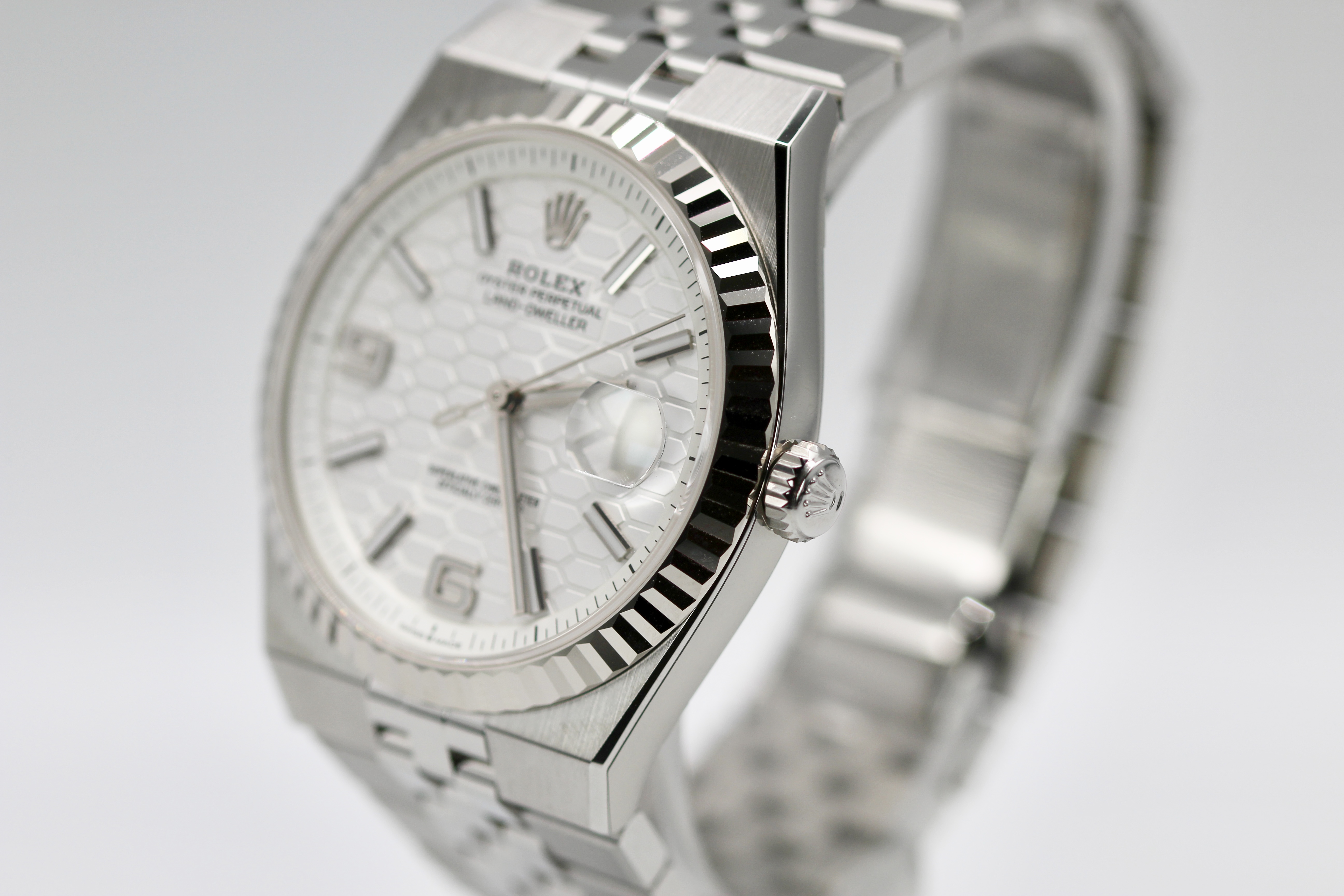 Rolex Land-Dweller 40 127334 Thumbnail 2