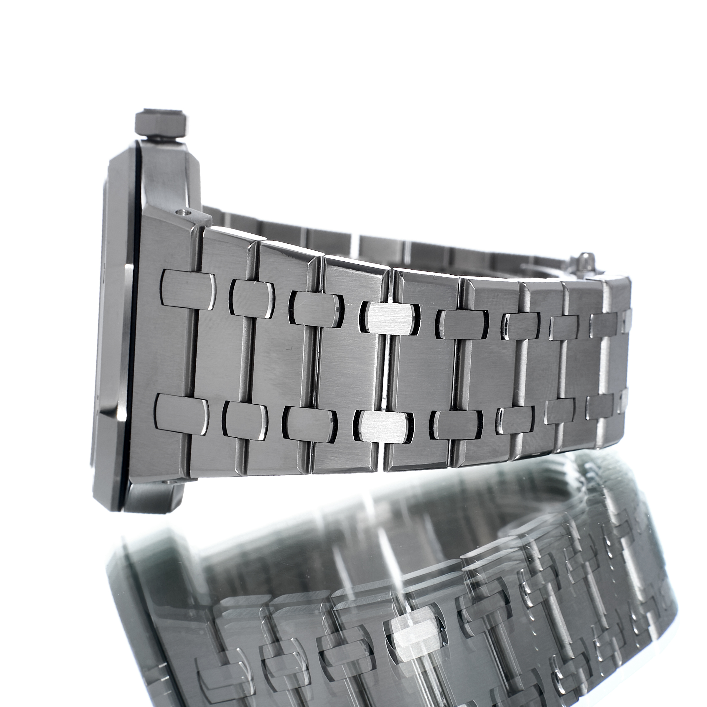 Audemars Piguet Royal Oak 15500ST.OO.1220ST.03 Thumbnail 2