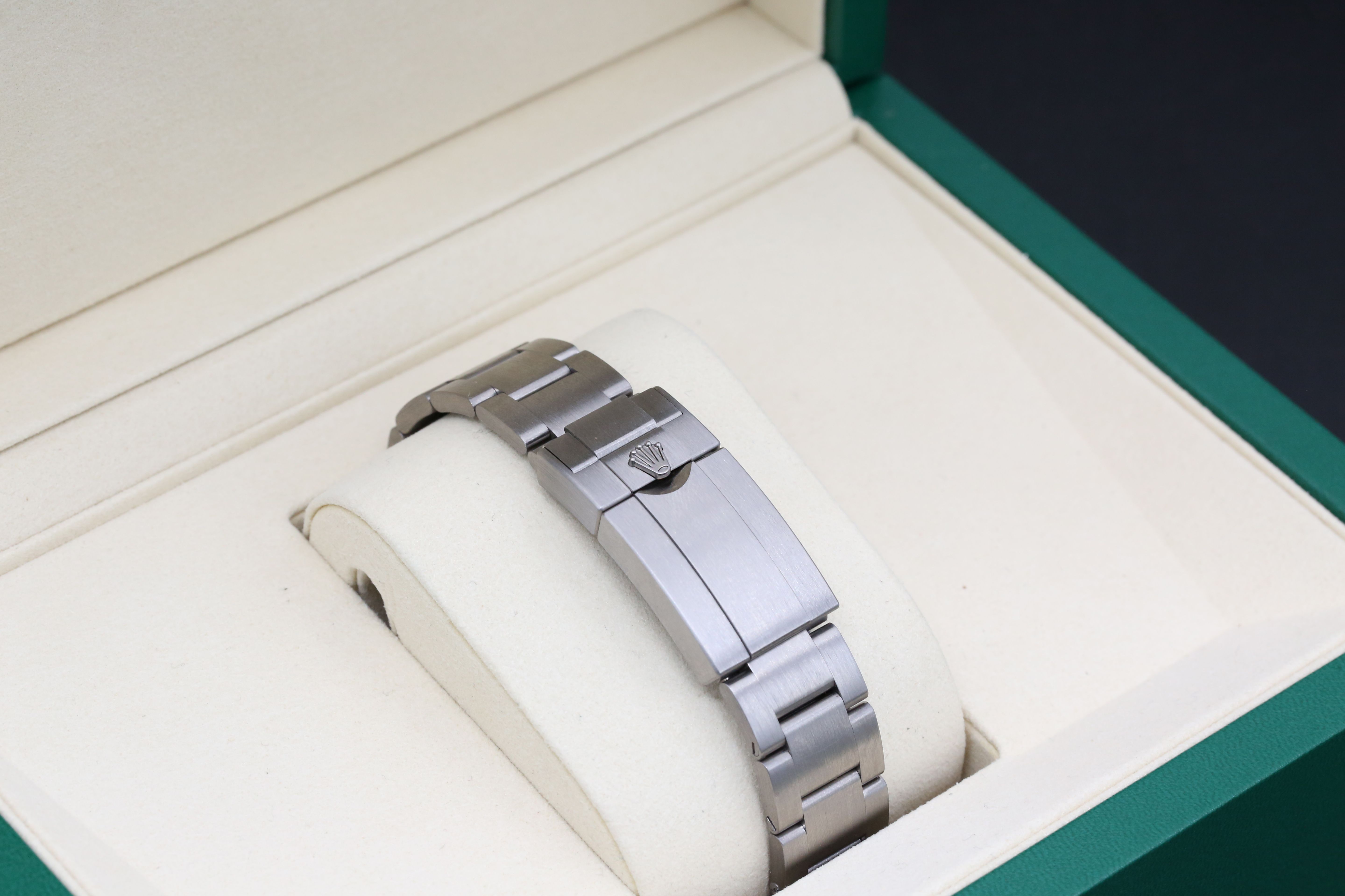 Rolex Yacht-Master 226627 Thumbnail 3