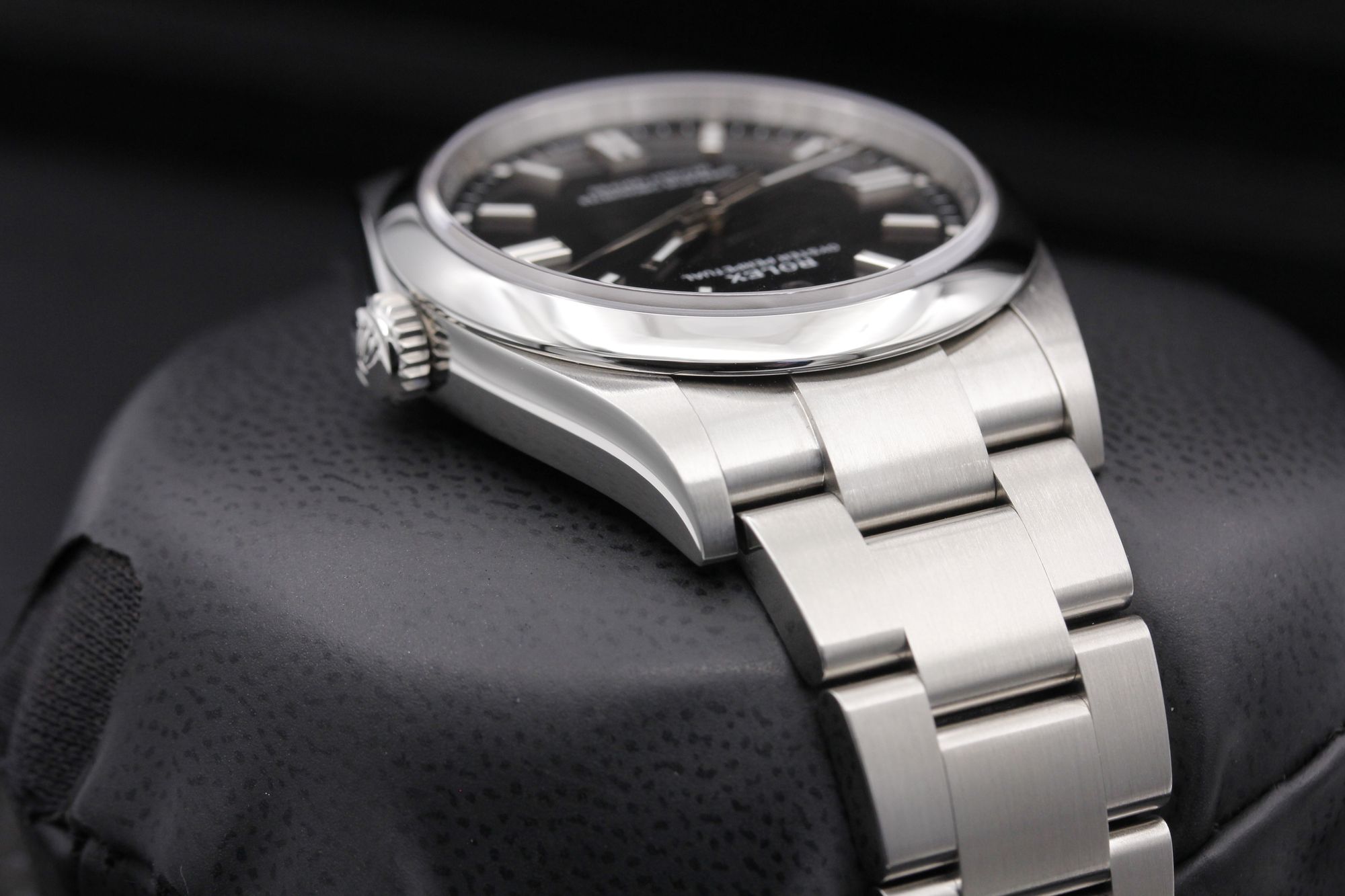 Rolex Oyster Perpetual 126000 Thumbnail 4