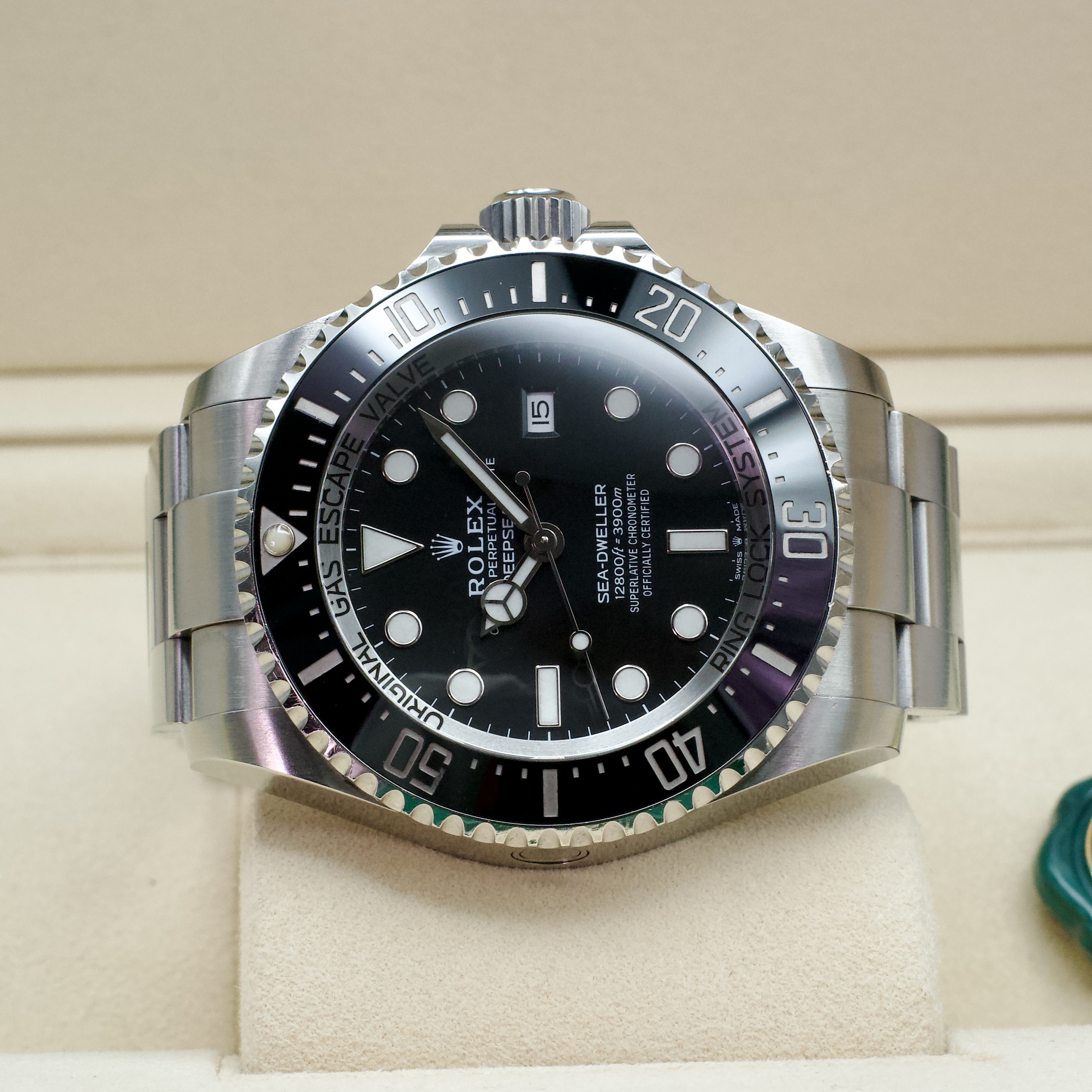Rolex Deepsea 126660 Thumbnail 2