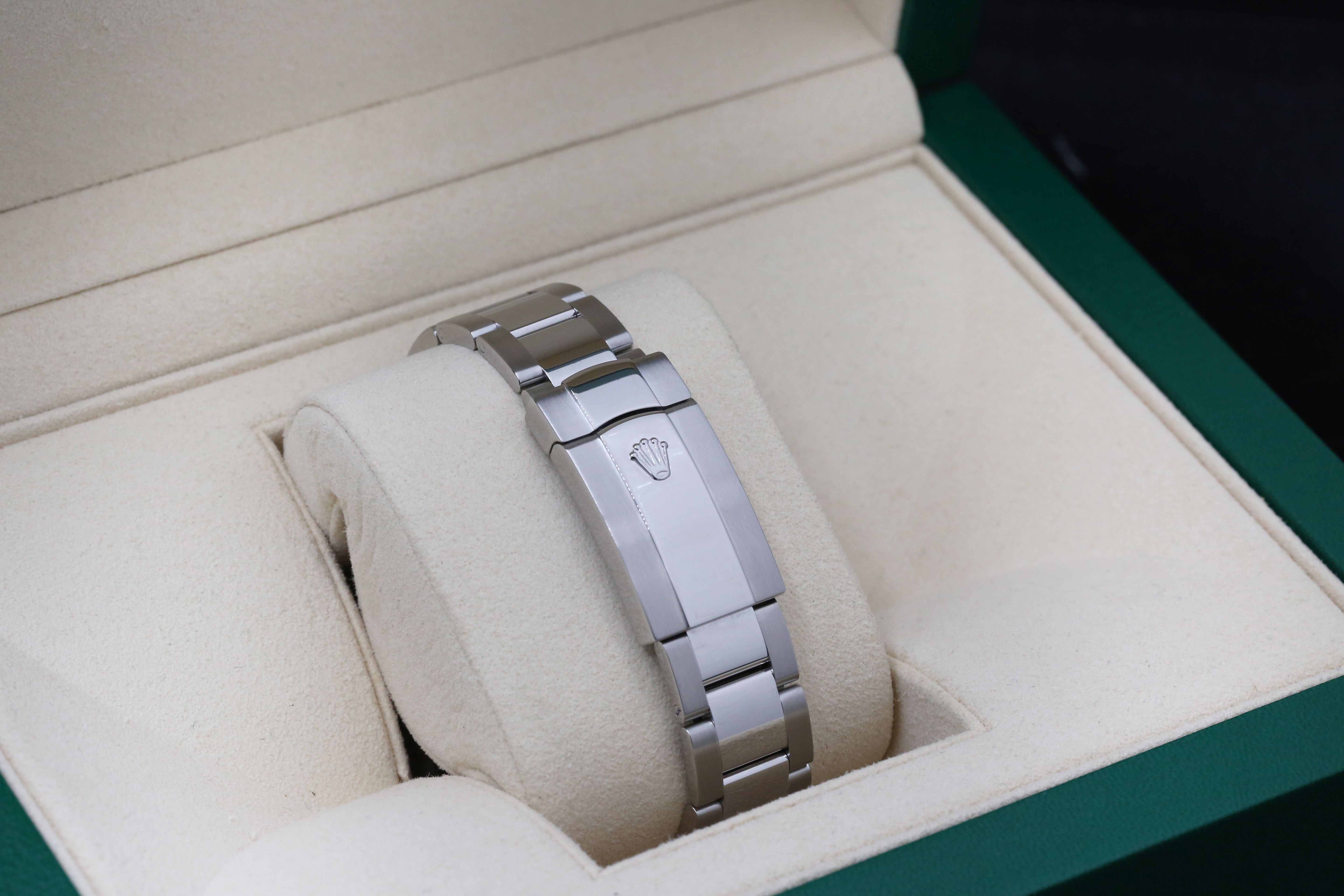 Rolex Datejust 41 126300 Thumbnail 3