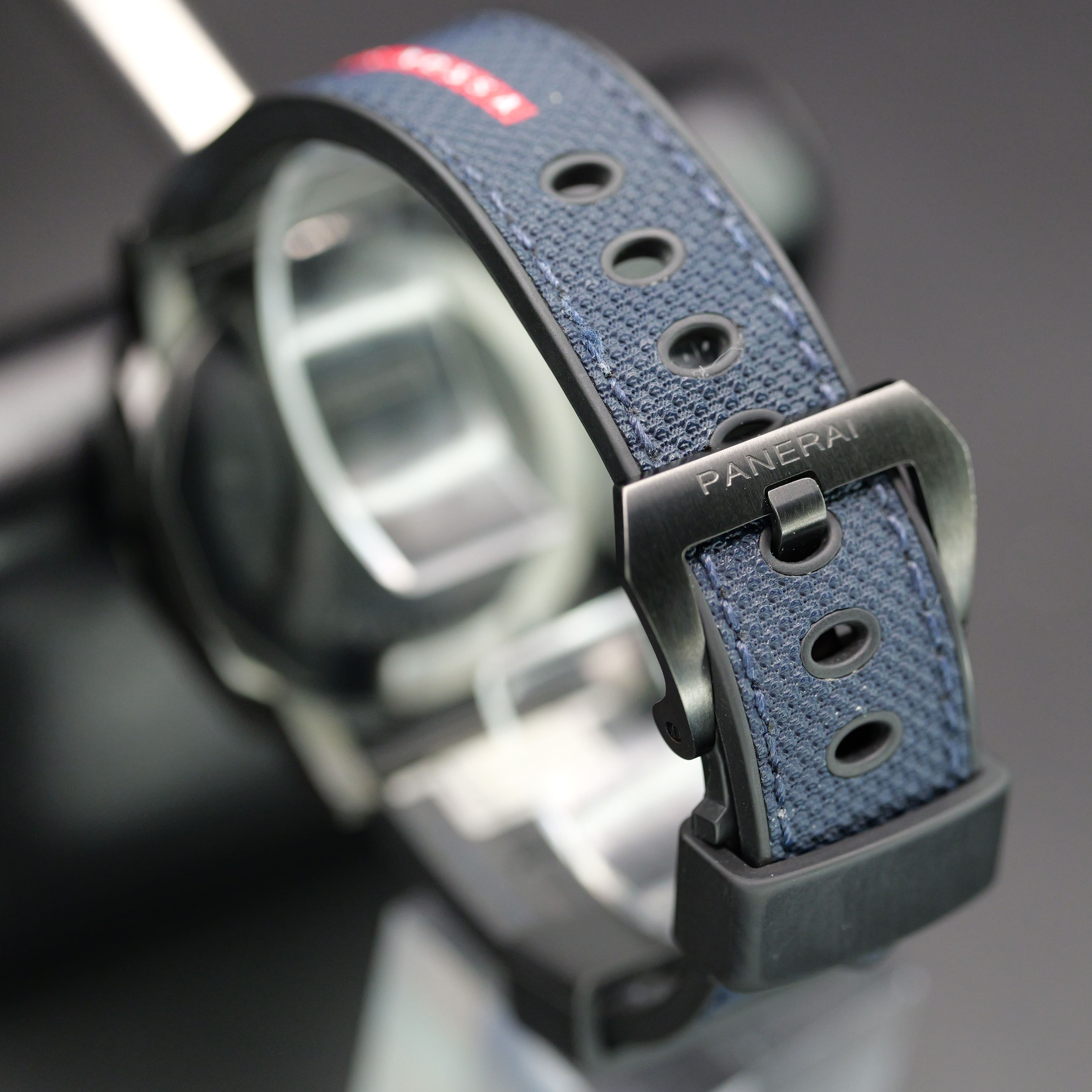 Panerai Luminor Luna Rossa PAM01408 Thumbnail 3
