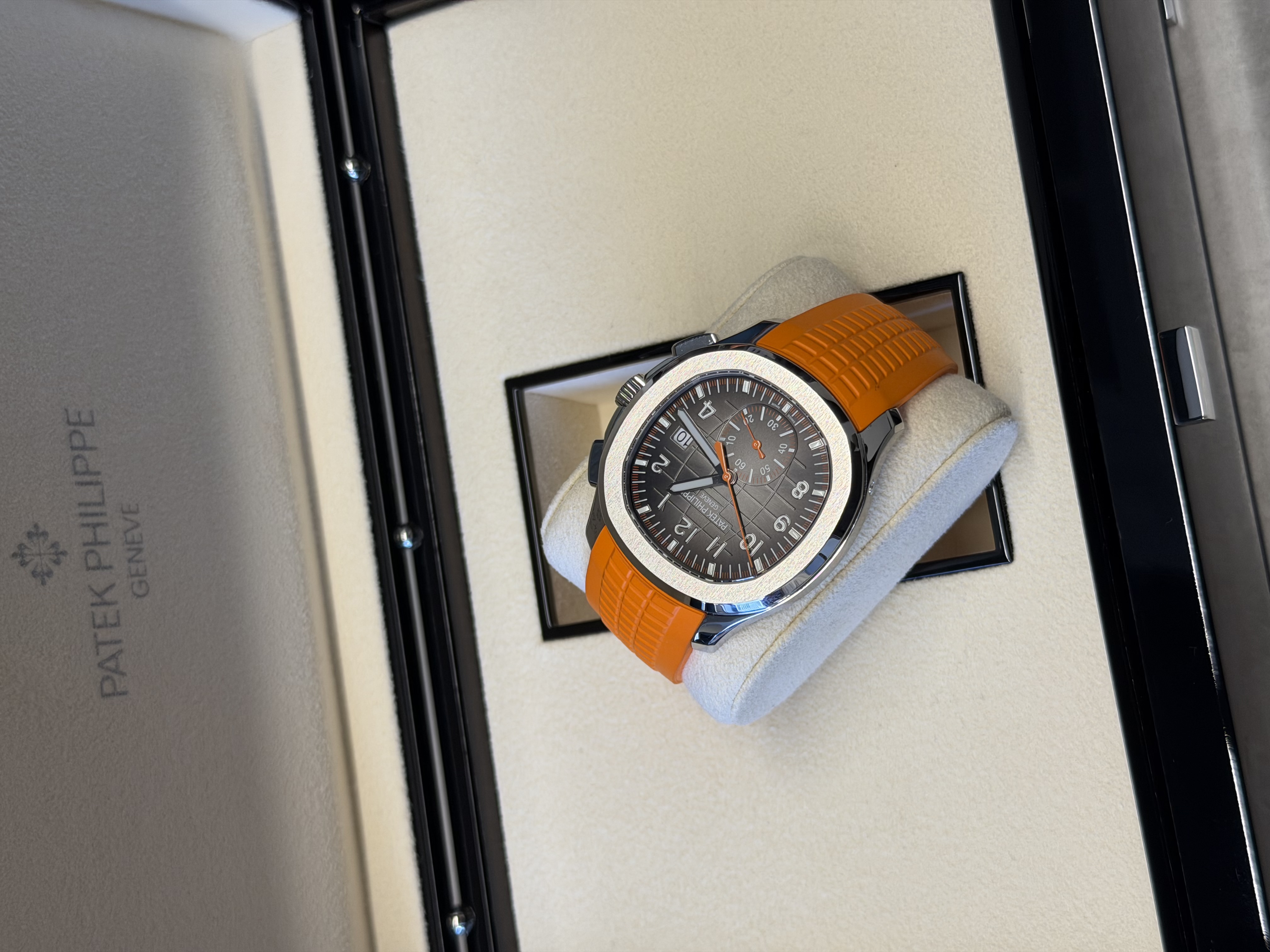 Patek Philippe Aquanaut 5968A-001 Thumbnail 5