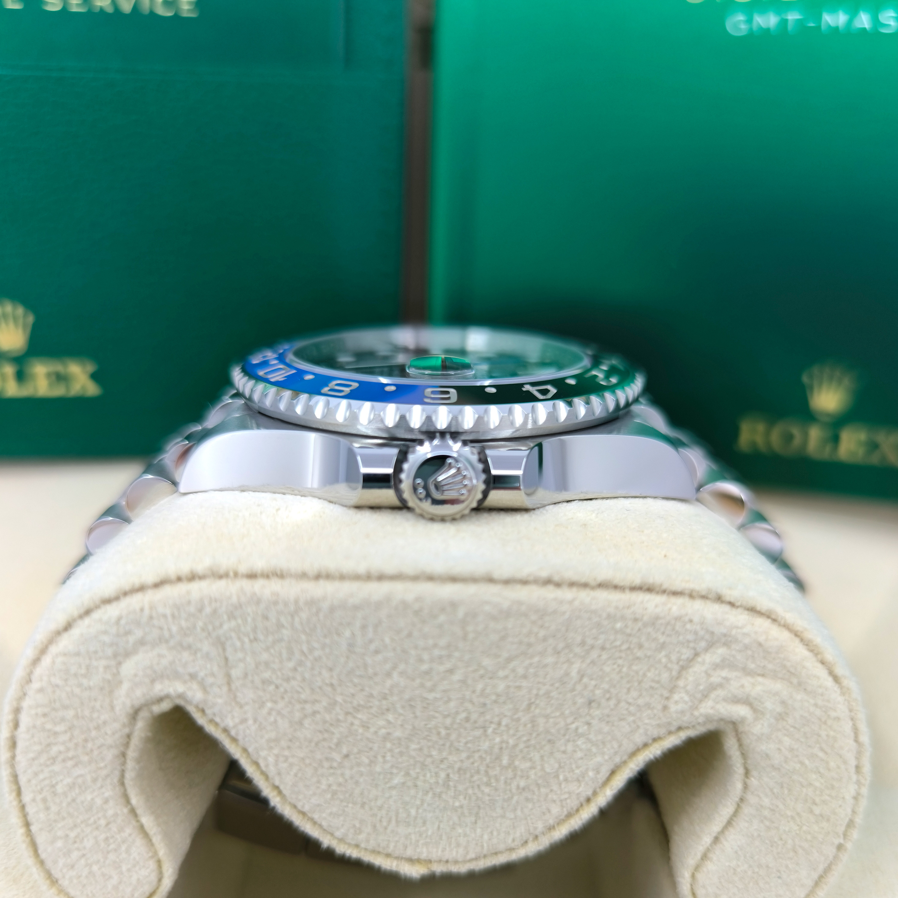 Rolex GMT Master II 126710 BLNR Thumbnail 2