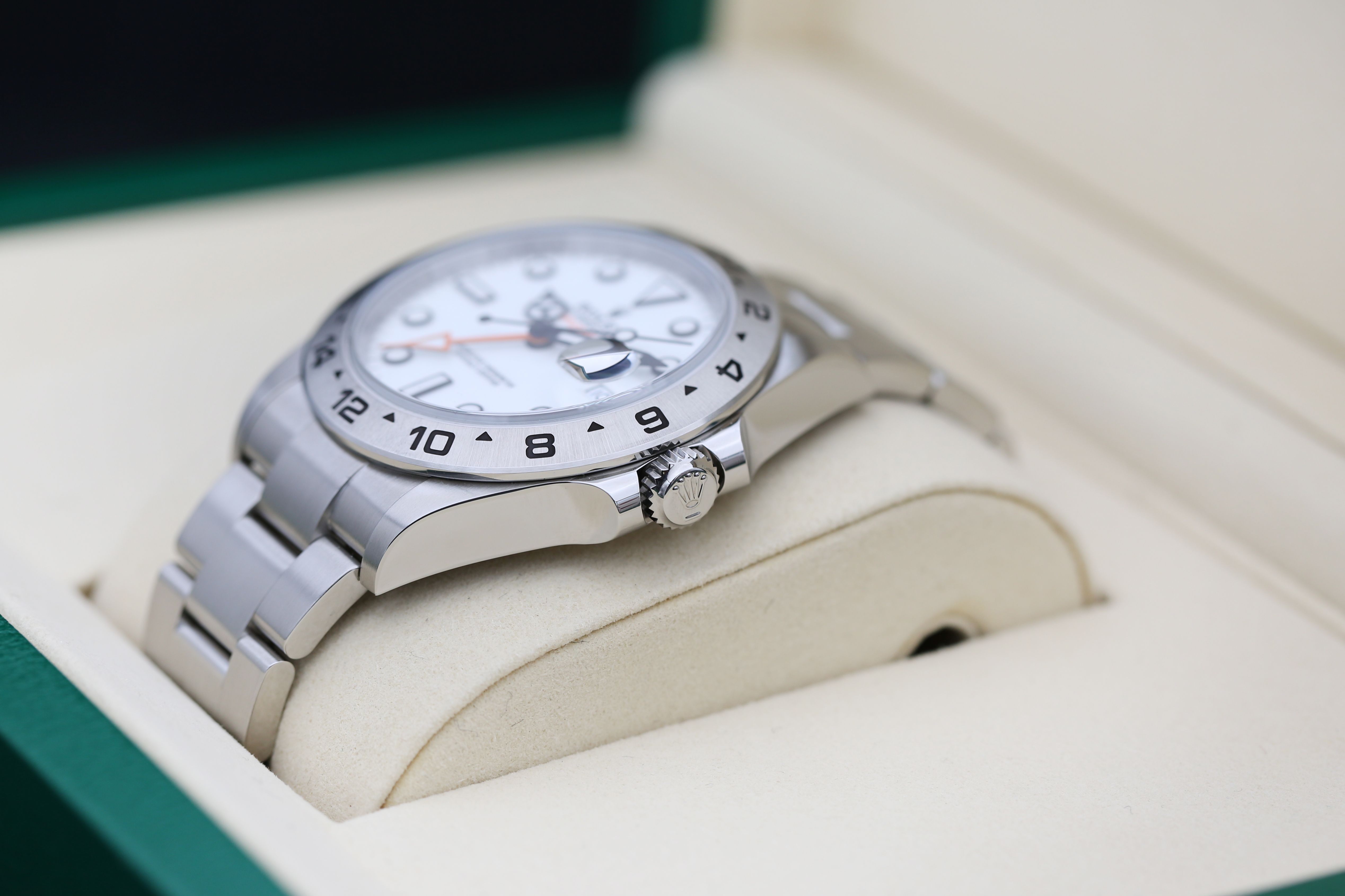 Rolex Explorer II 226570 Thumbnail 6