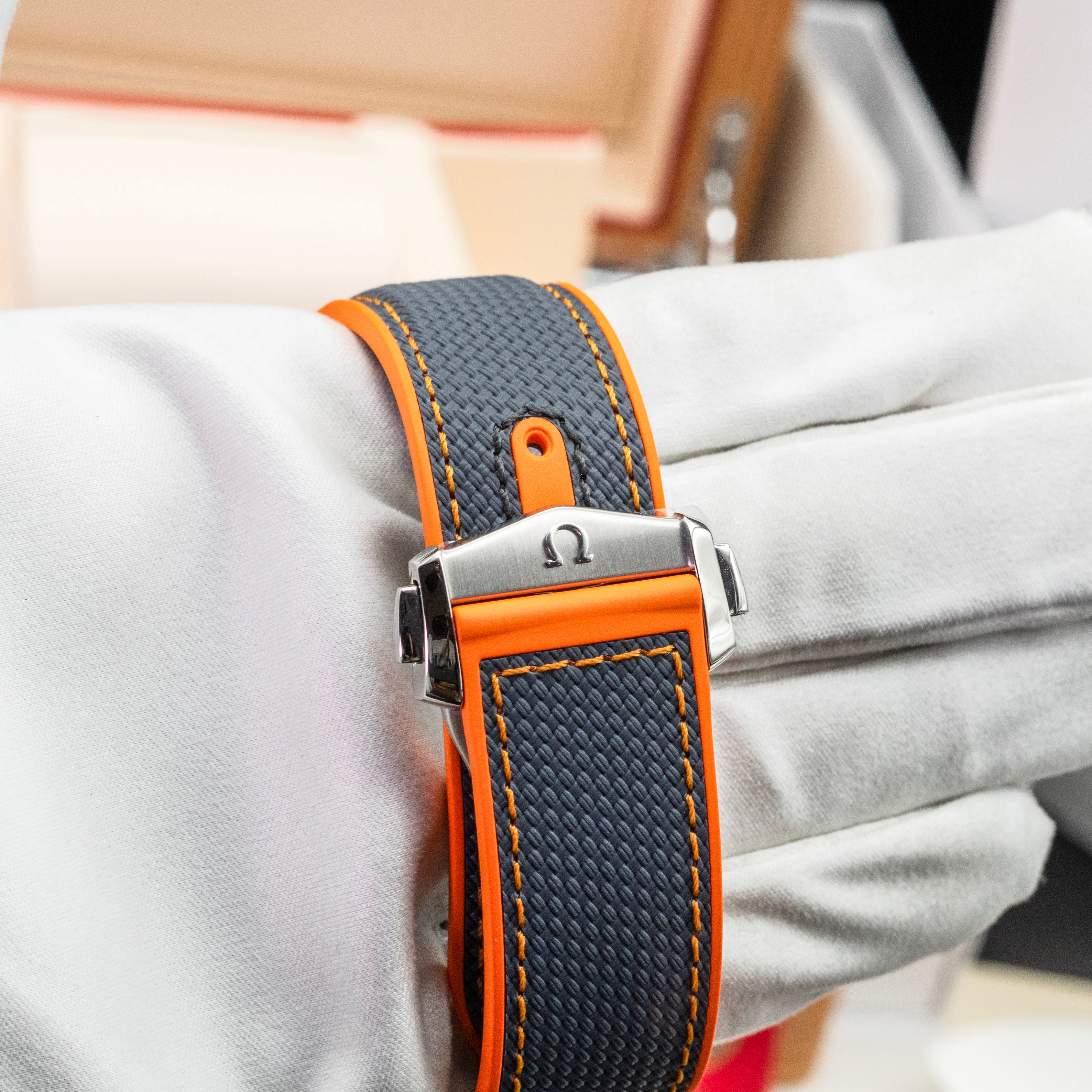 Omega Planet Ocean 215.30.46.51.99.001 Thumbnail 3