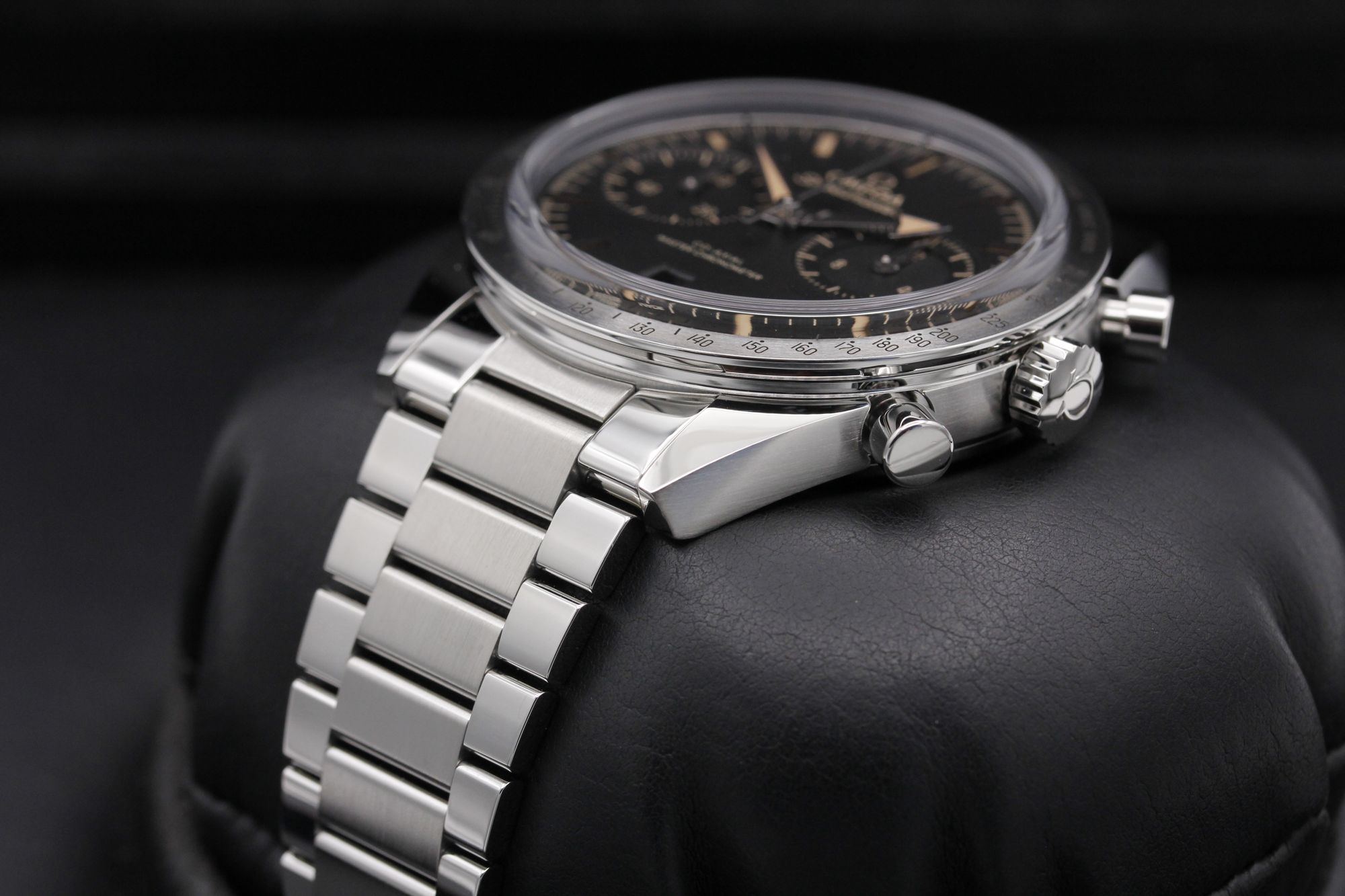 Omega Speedmaster 57 332.10.41.51.01.001 Thumbnail 2