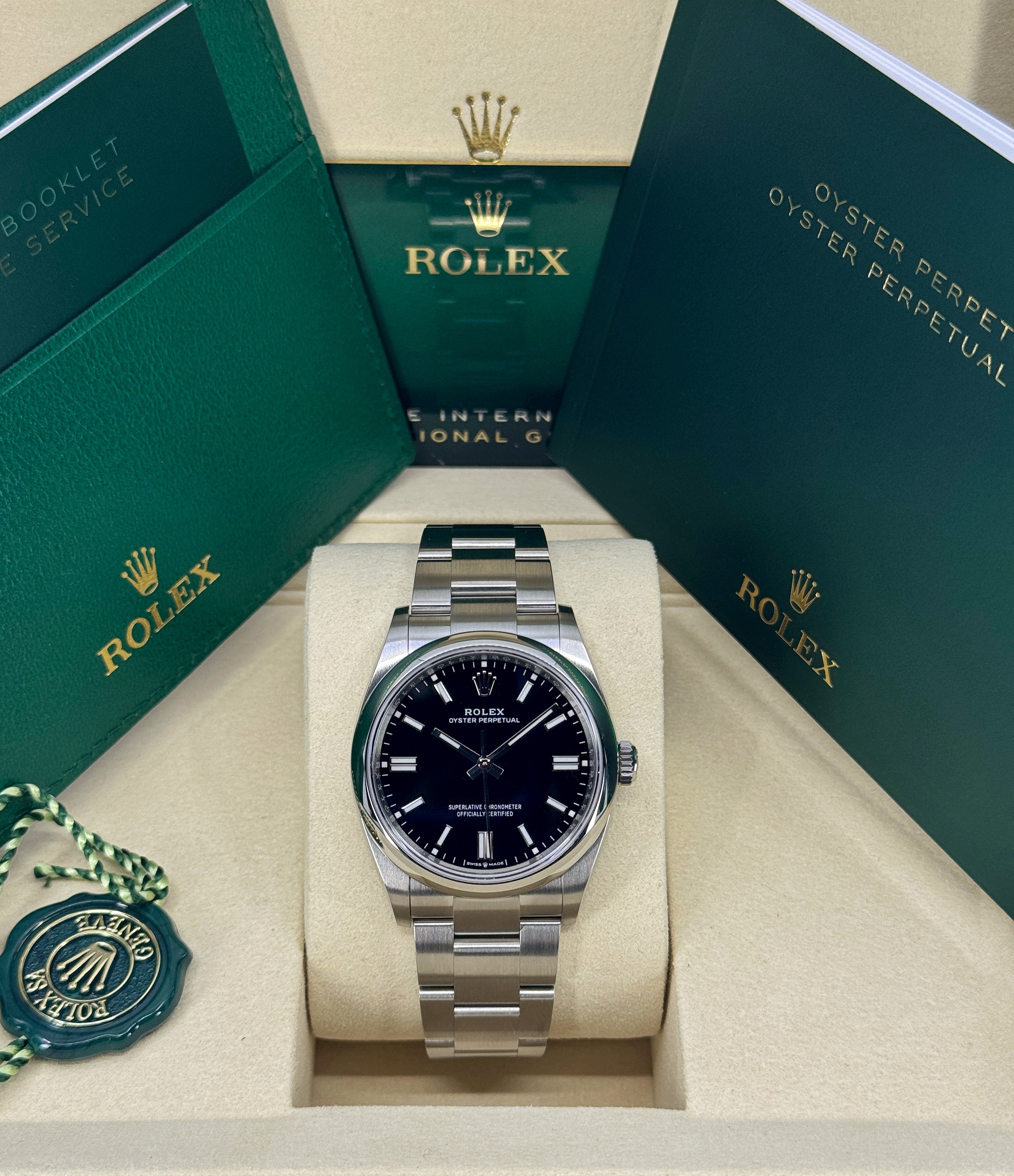 Rolex Oyster Perpetual 126000 Thumbnail 7