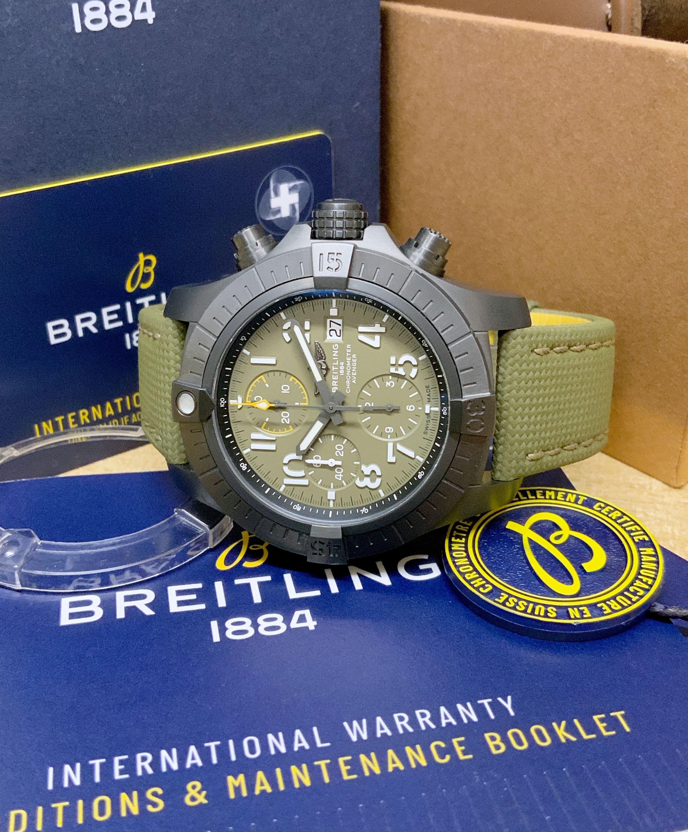 Breitling Avenger Chronograph 45 Night Mission V13317 Thumbnail 4